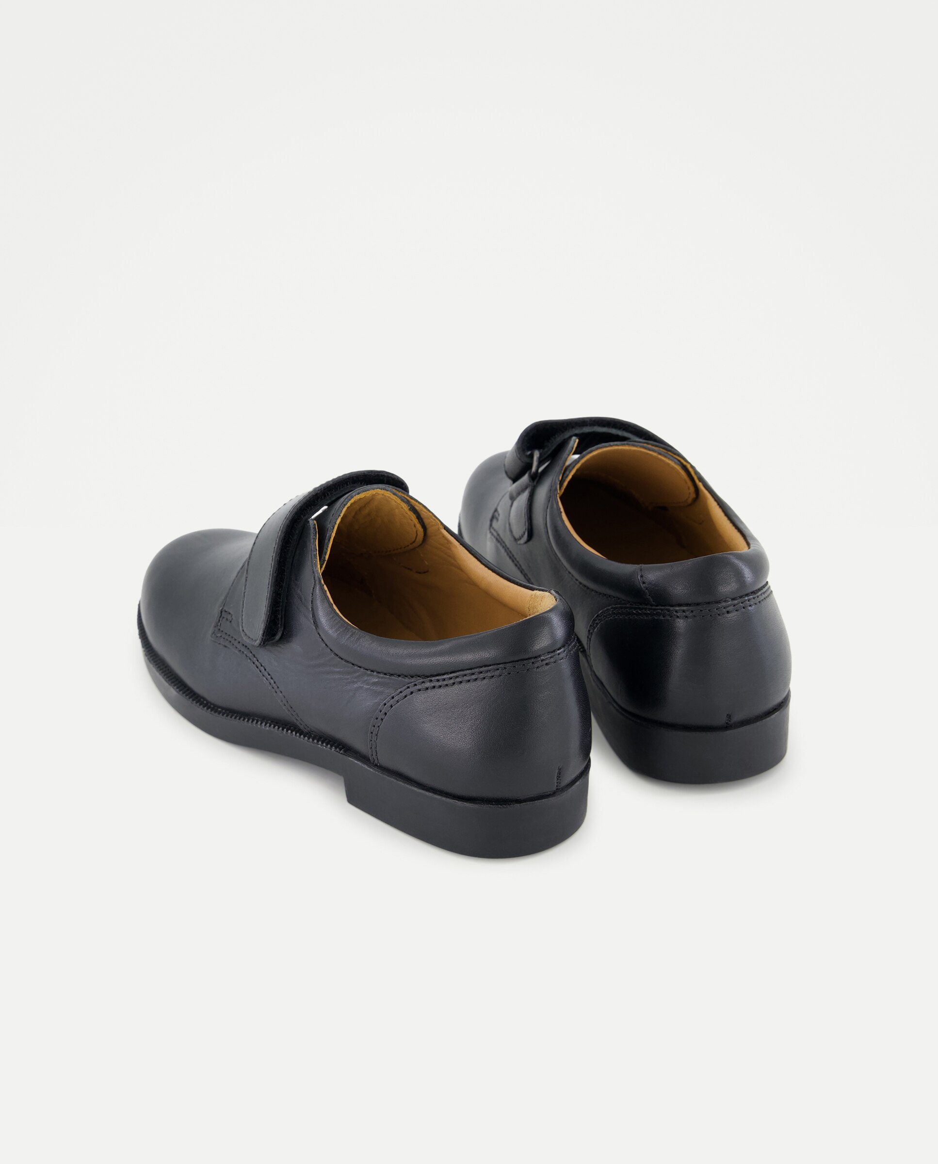 Zapato de colegio de piel con velcro Negro-3