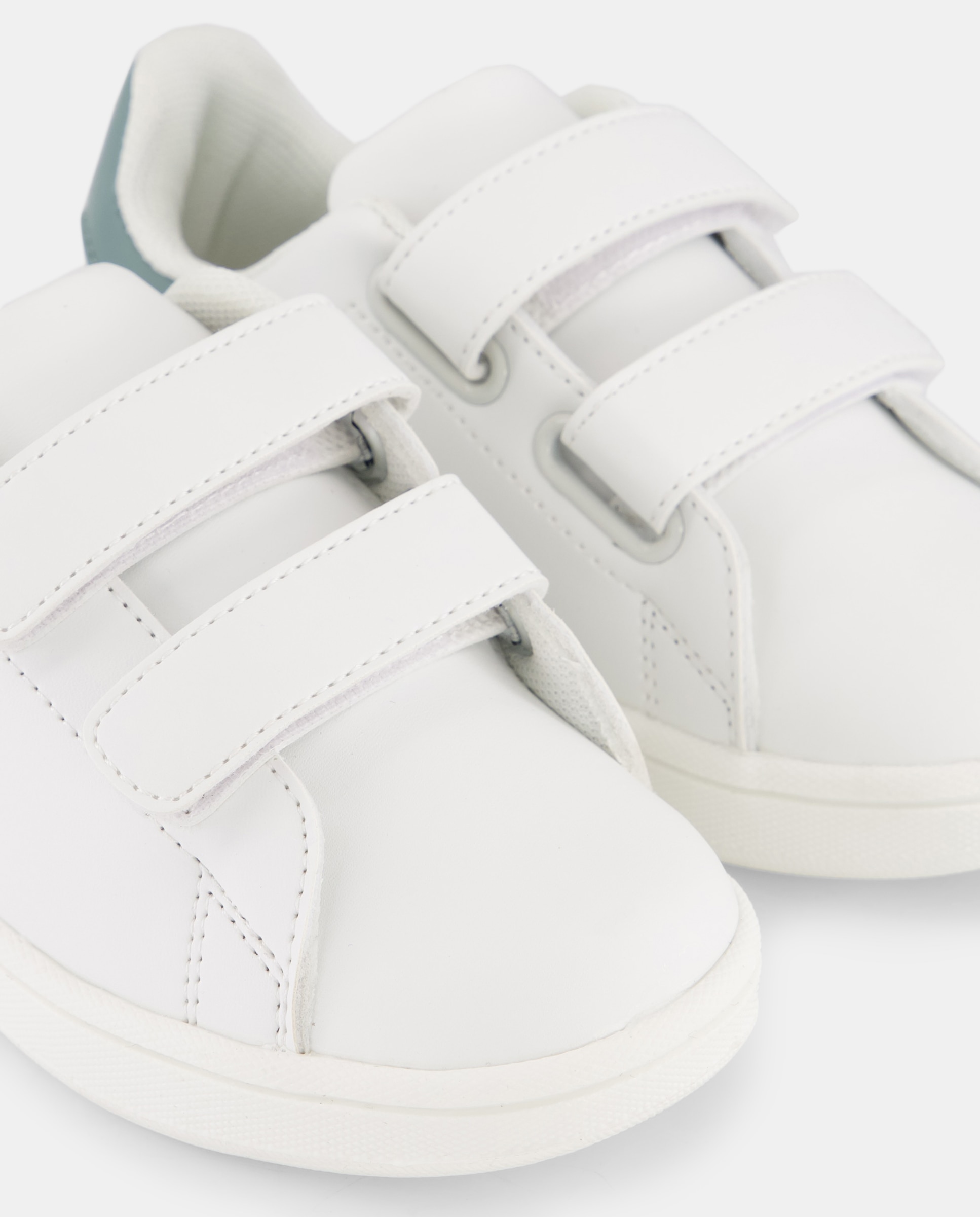 Deportivo bebés velcro detalle trasero color Verde-5