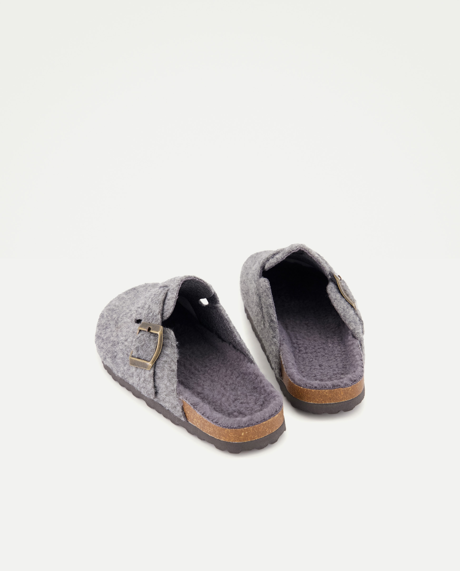 Zapatilla infantil tipo zueco 820 Gris medio-3
