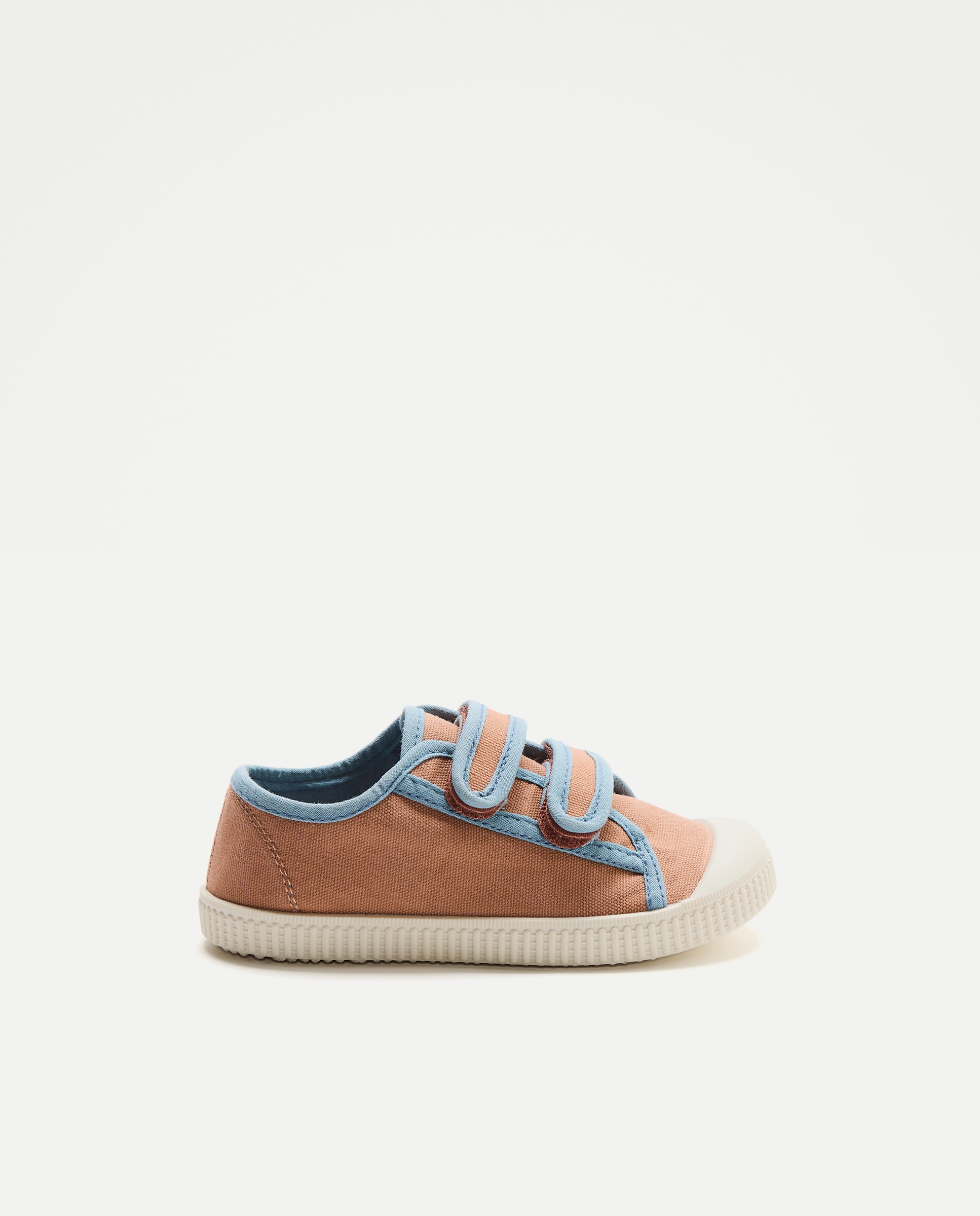 Imagen 0 de Lona bebés con contrastes, velcro y suela flexible