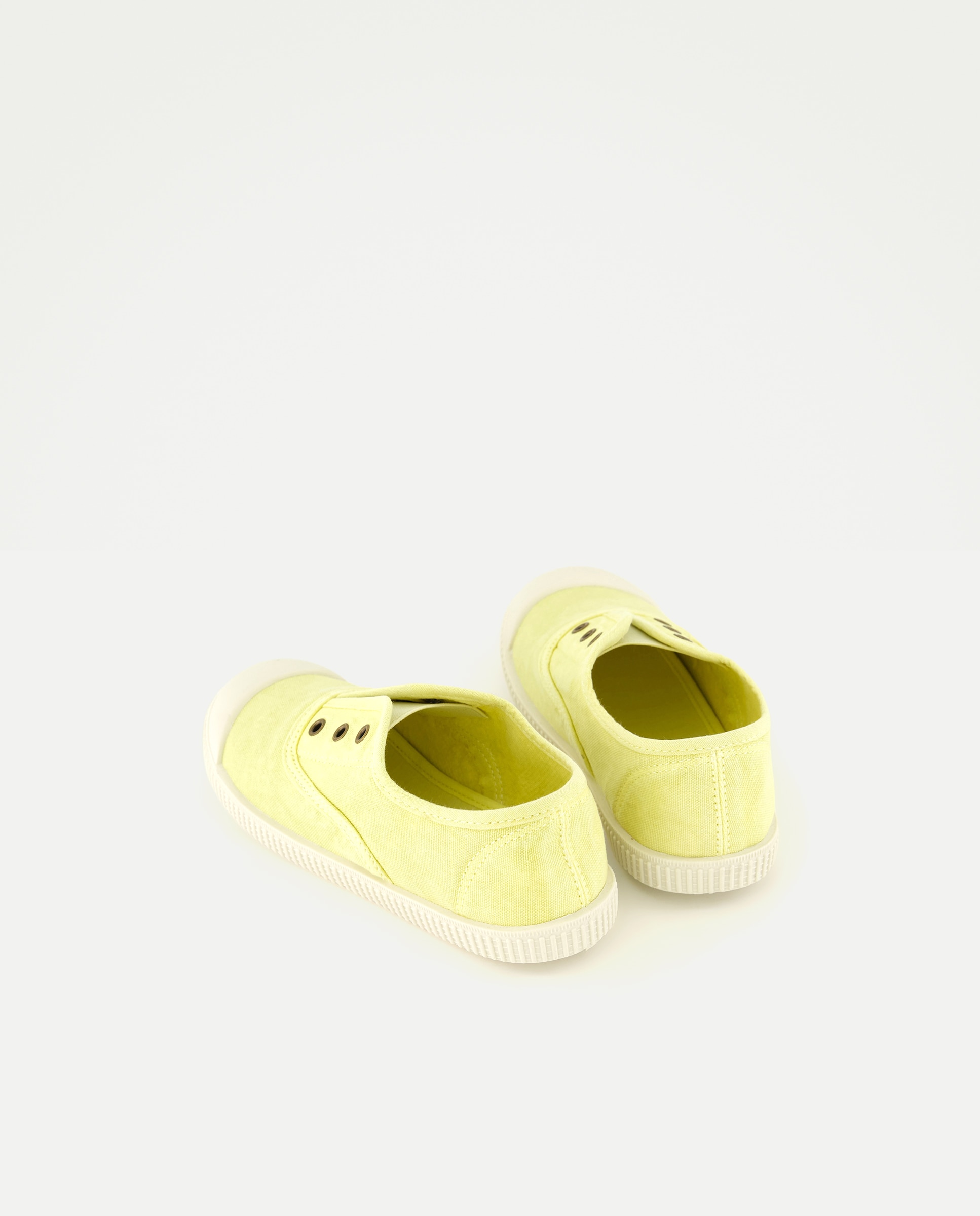 Lona infantil con puntera sin cordones Pistacho-3