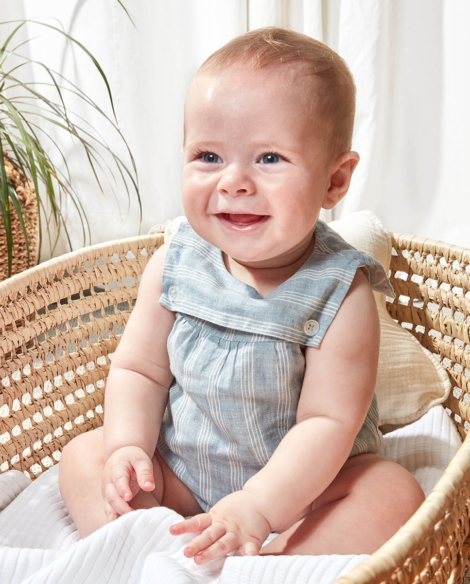 Babygrow às Riscas e em Linho Gocco Azul-6