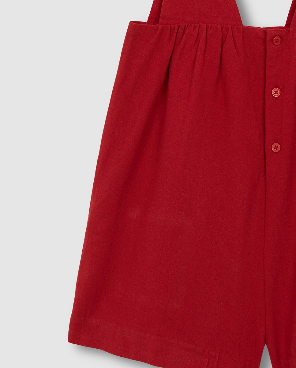 Jardineiras Tipo Calções com Detalhe de Bordados Vermelho-6