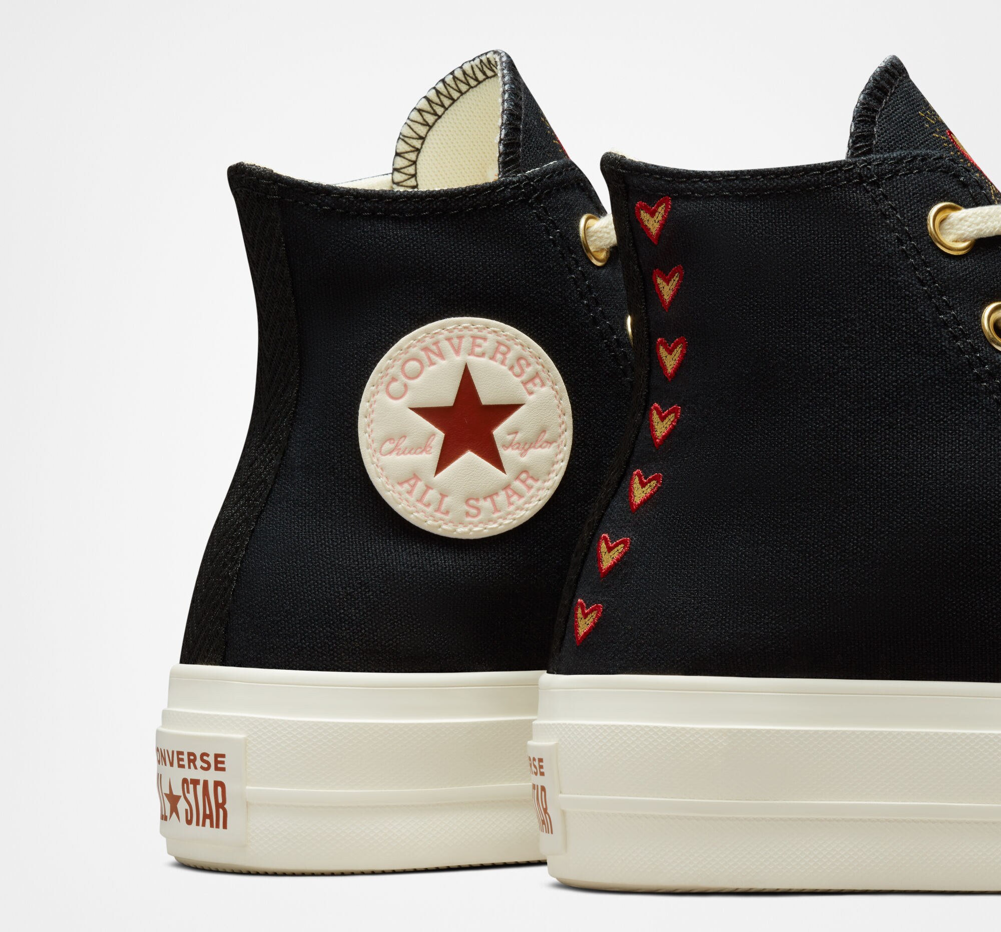 Sapatilhas Casual Altas de Mulher Chuck Taylor All Star Lift Platform Hearts Preto-8