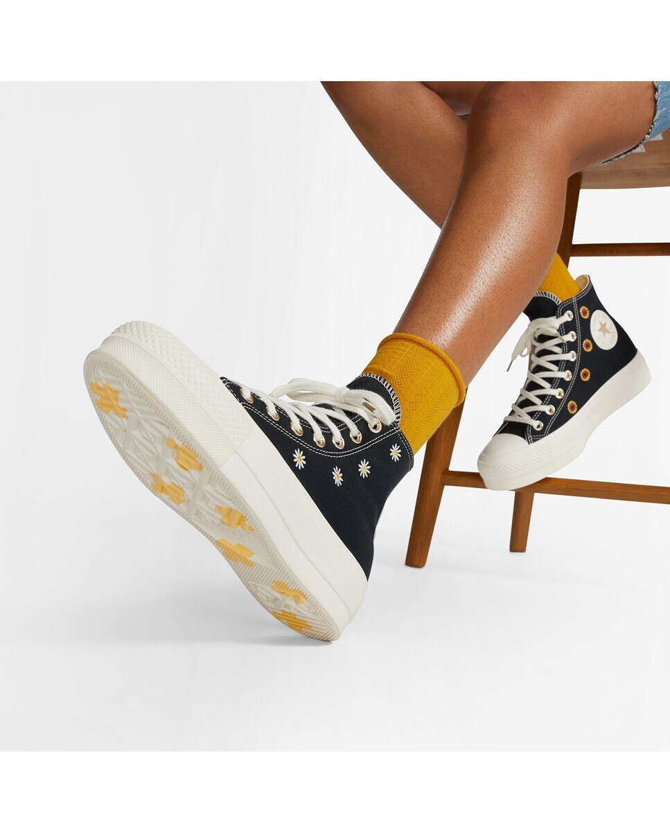 Sapatilhas Casual de Mulher Chuck Taylor All Star Lift Festival Crochet Altas Preto-11