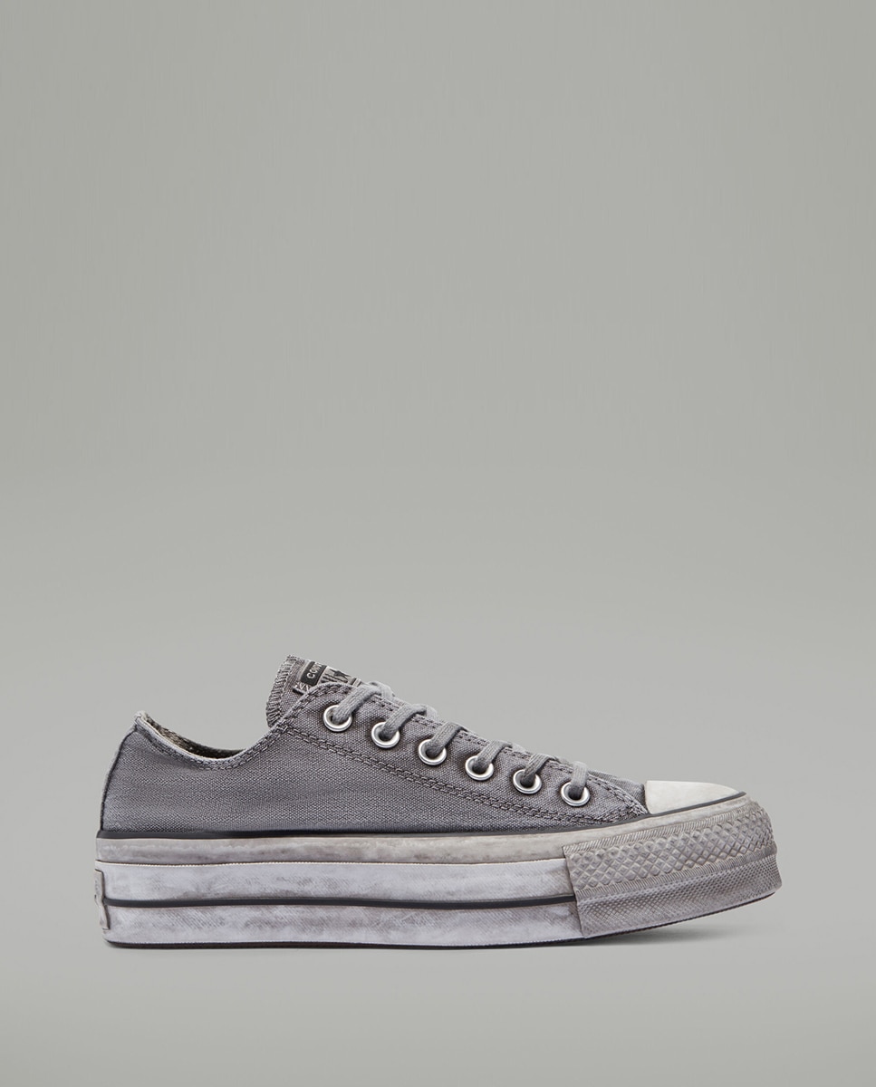Sapatilhas Casual Baixas de Mulher Chuck Taylor All Star Lift Smoked Cinzento-1