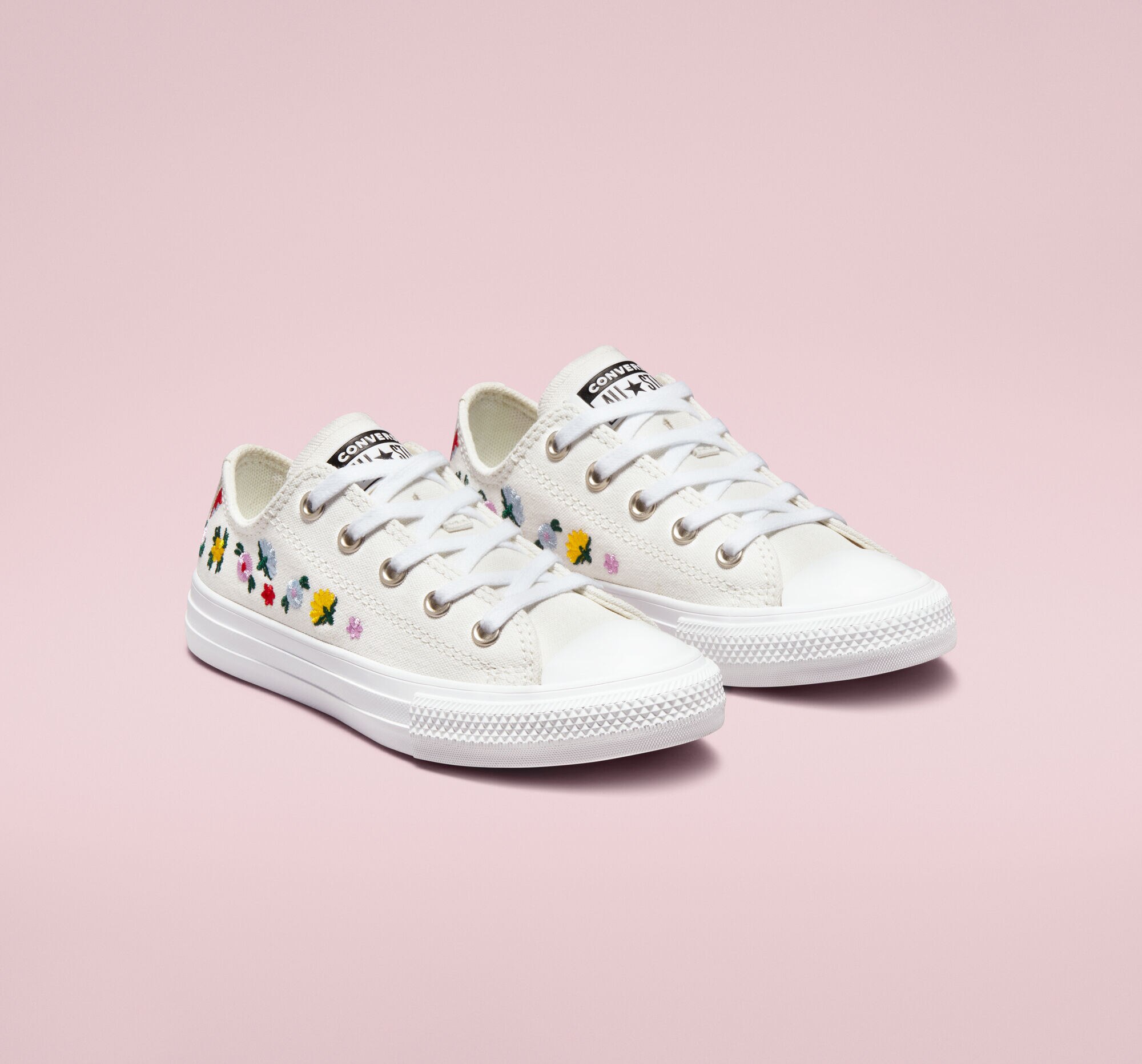 Sapatilhas Casual de Criança Chuck Taylor All Star Baixas Colecção Festival Broderie Branco / Estampado-2