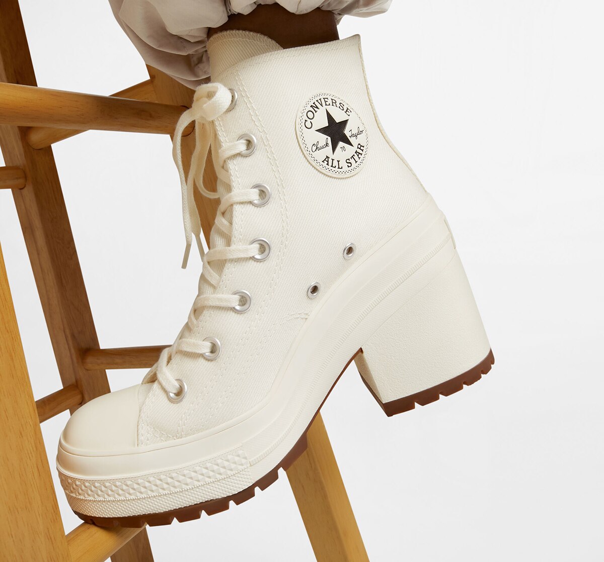 Sapatilhas Casual Altas Unissexo Chuck 70 Heel Hi Foundation Branco-10