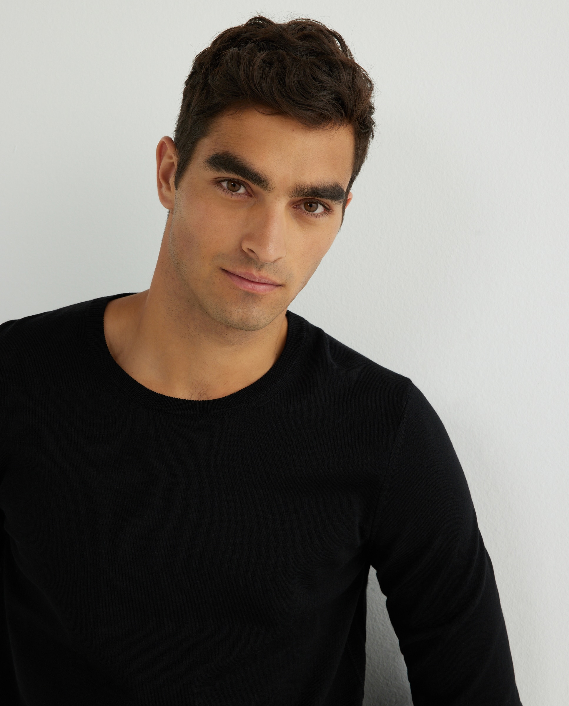 Camisola de Malha Slim Fit de Lã Virgem Preto-3