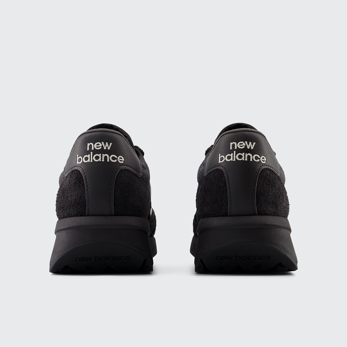 Sapatilhas Casual Unissexo U370PB Preto / Branco-5