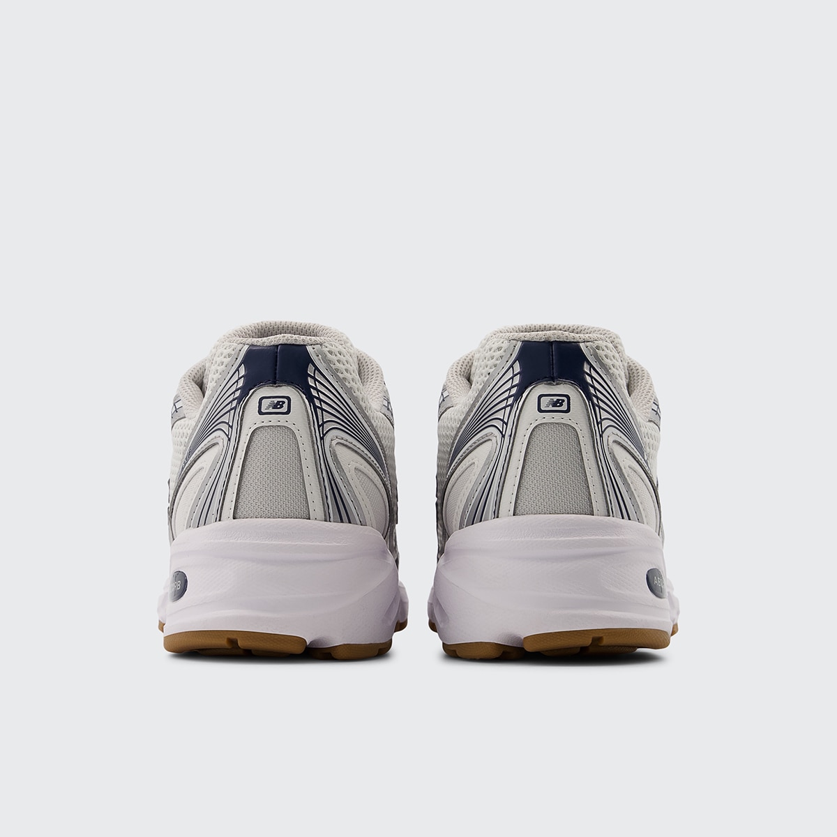 Sapatilhas Casual Unissexo 740 Branco/Prateado-5