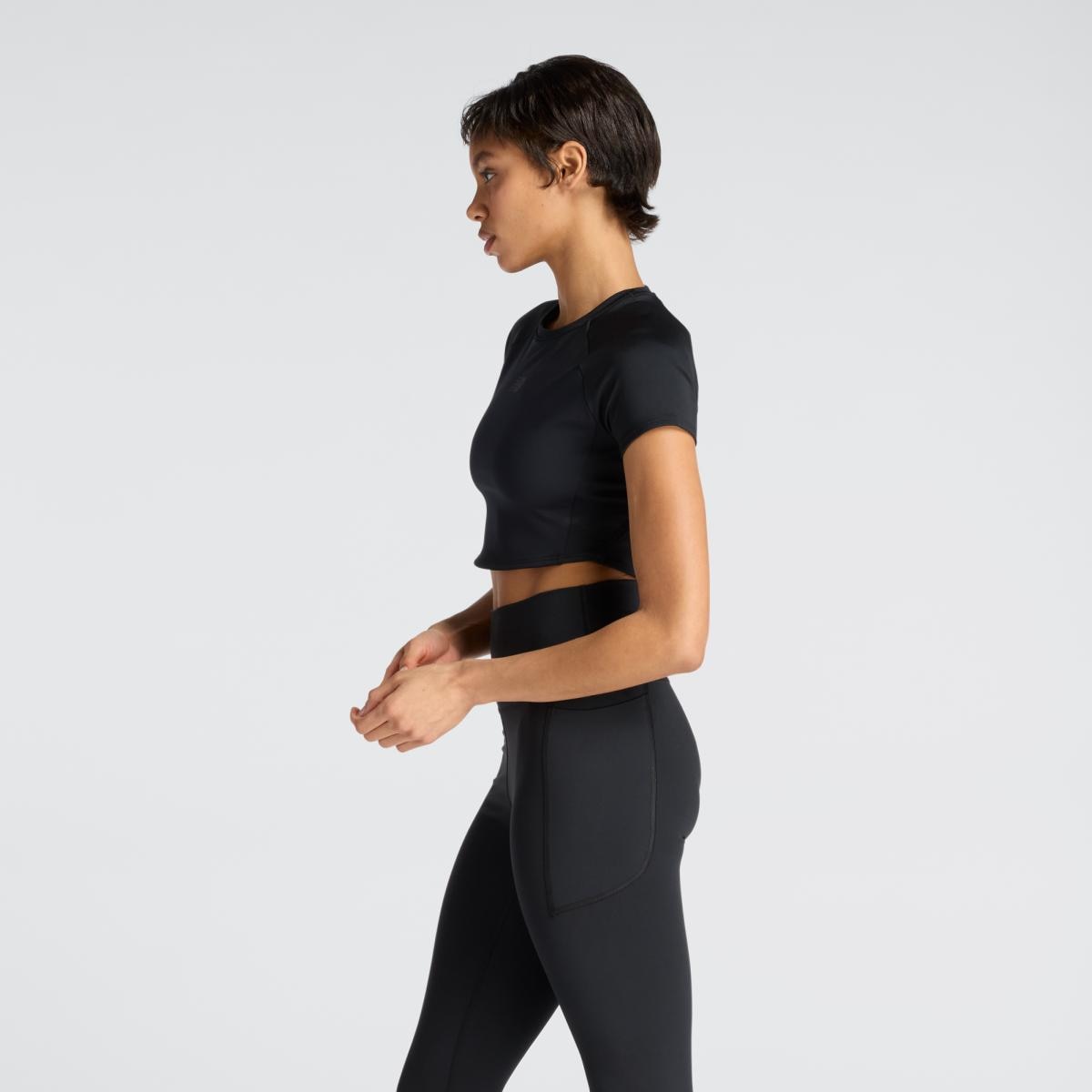 T-shirt Cropped de Running de Mulher Fast Days Fitted Preto-3