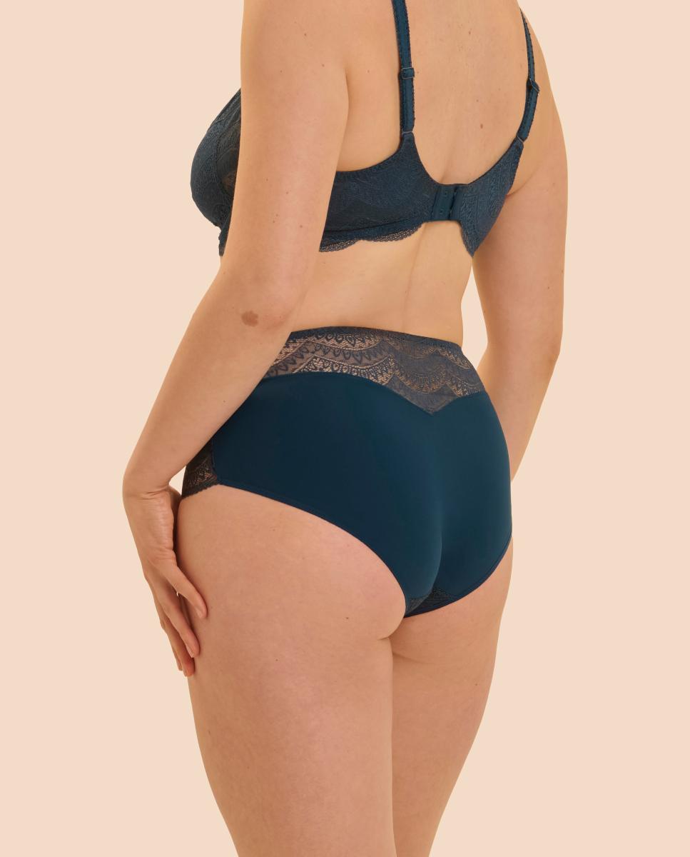 Cueca cintura subida com forma que cobre à frente e atrás, uma peça de lingerie clássica e segura Azul-marinho-6