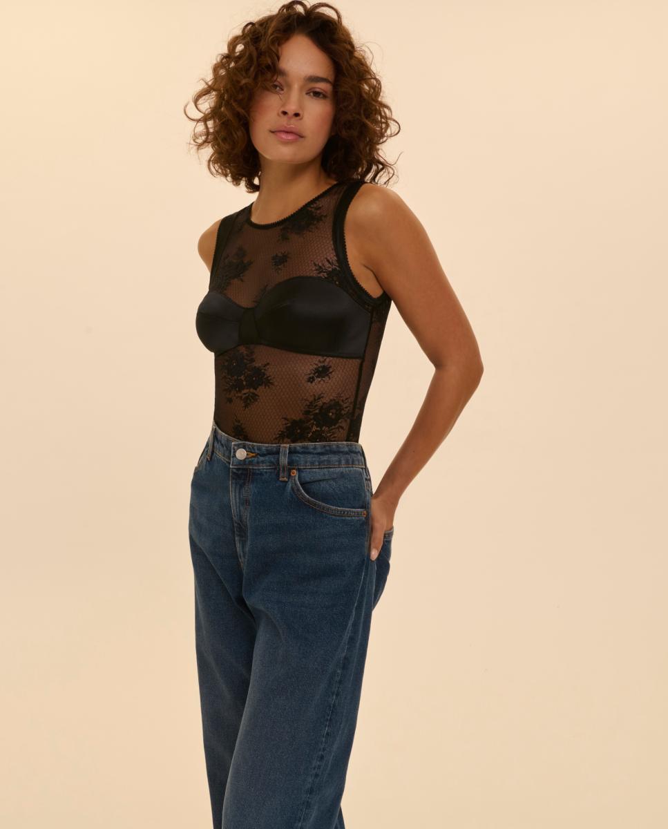 Body sem Aros de Renda e Cetim Preto-3