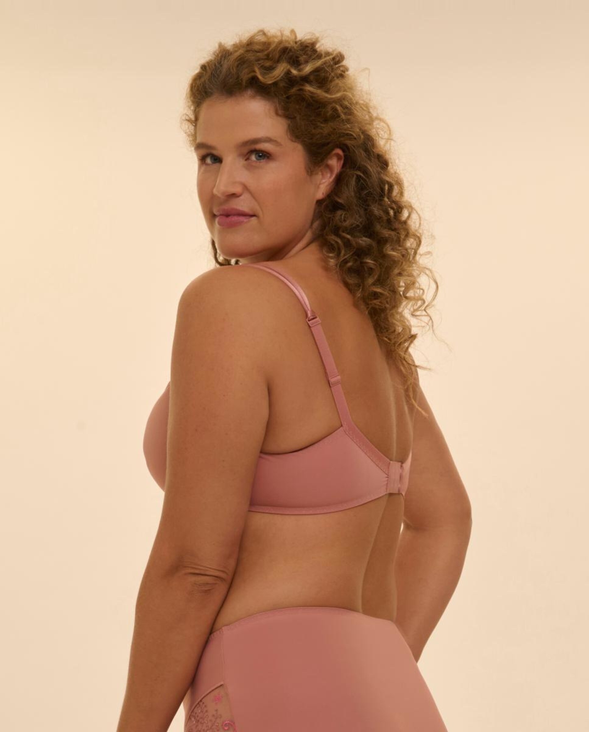 Soutien pré-formado com enchimento Rosa-6