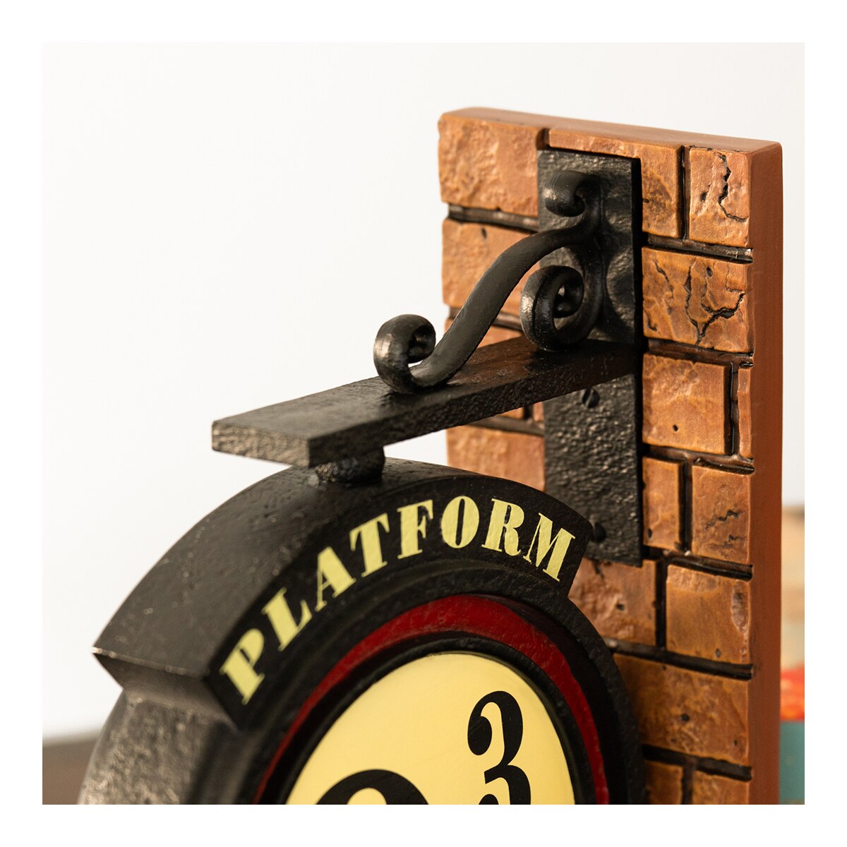Suporte para livros Anden 9&3/4 Harry Potter Erik Castanho-6