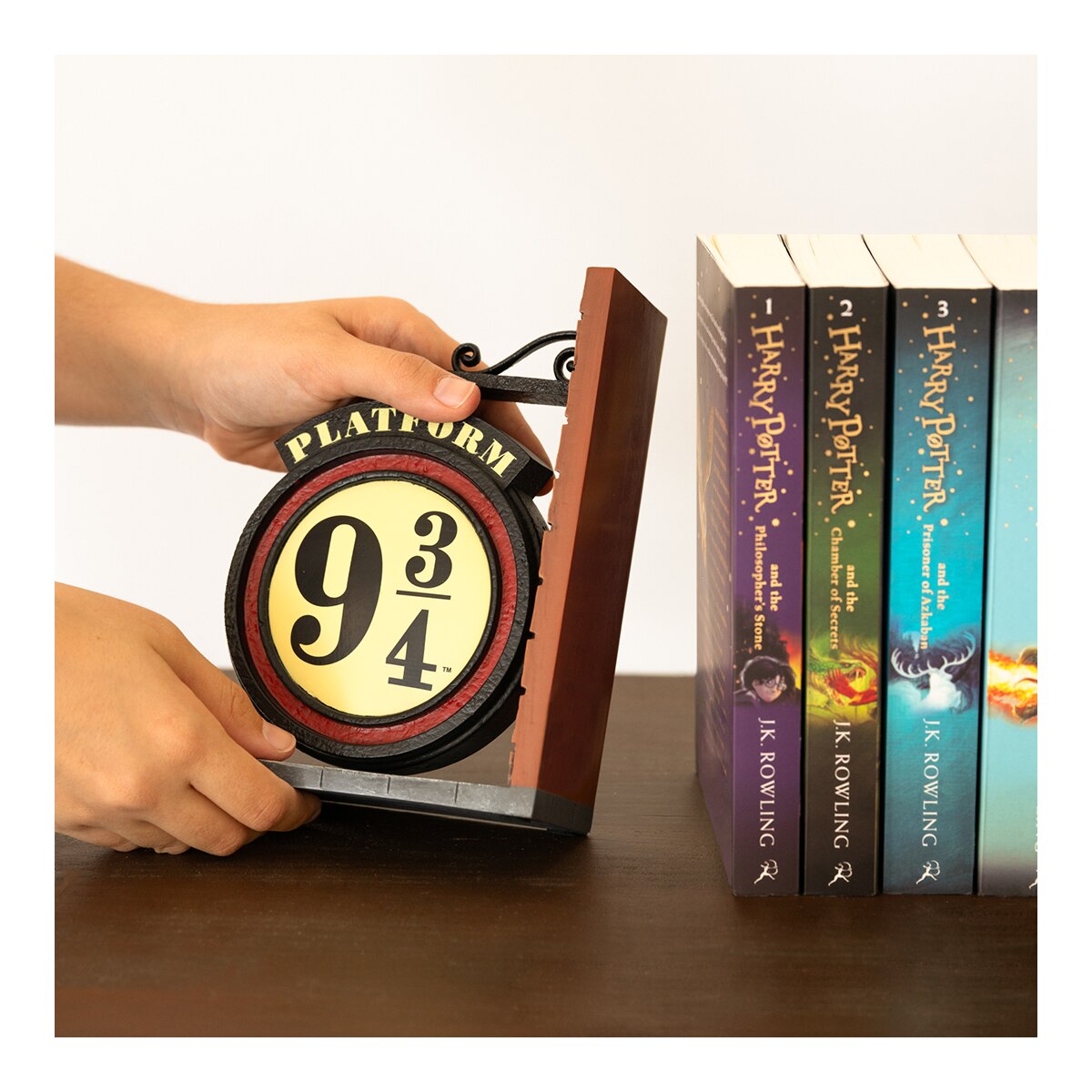 Suporte para livros Anden 9&3/4 Harry Potter Erik Castanho-7
