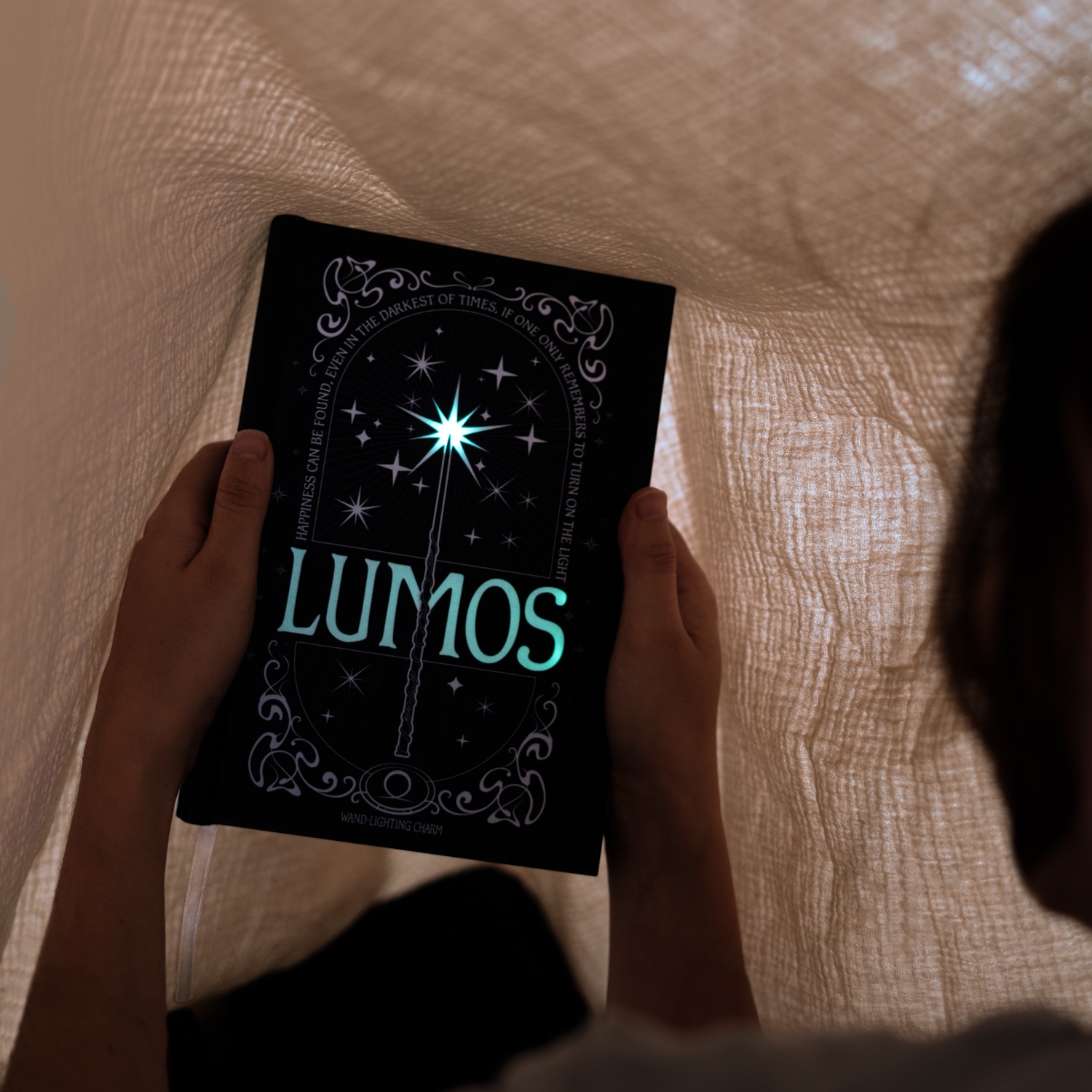 Caderno A5 com luz Lumos maxima Harry Potter 8