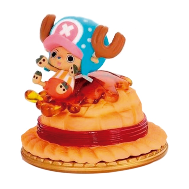 Banpresto - Figura 7 cm Chopper sobre sombrero One Piece