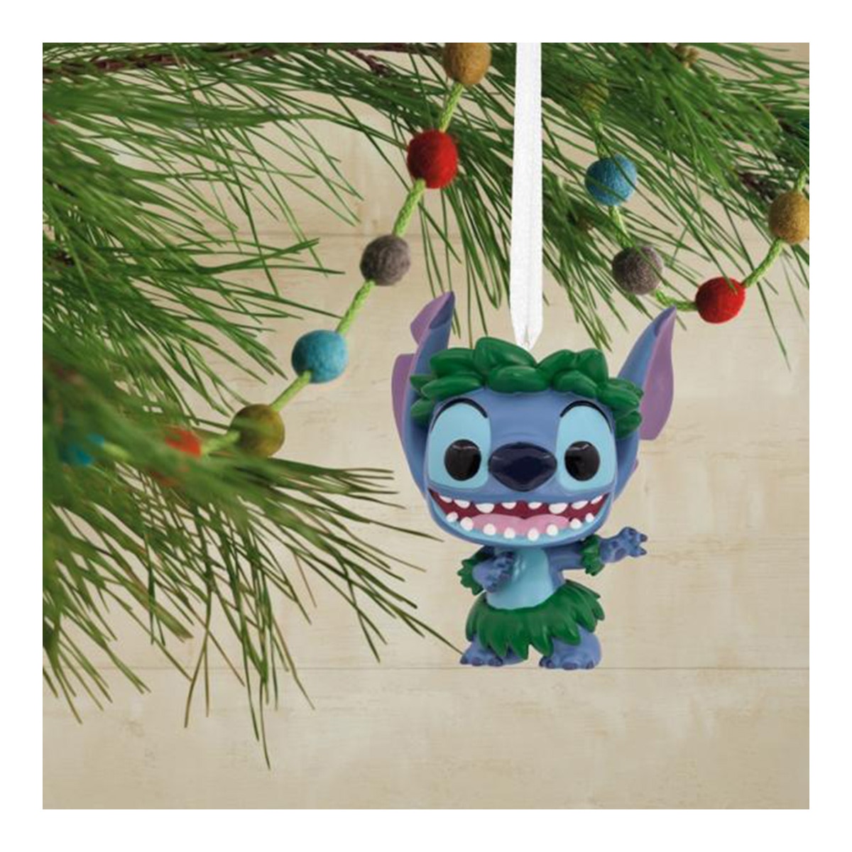 Figura 8 cm Stitch Hawaiano Disney Hallmark 5