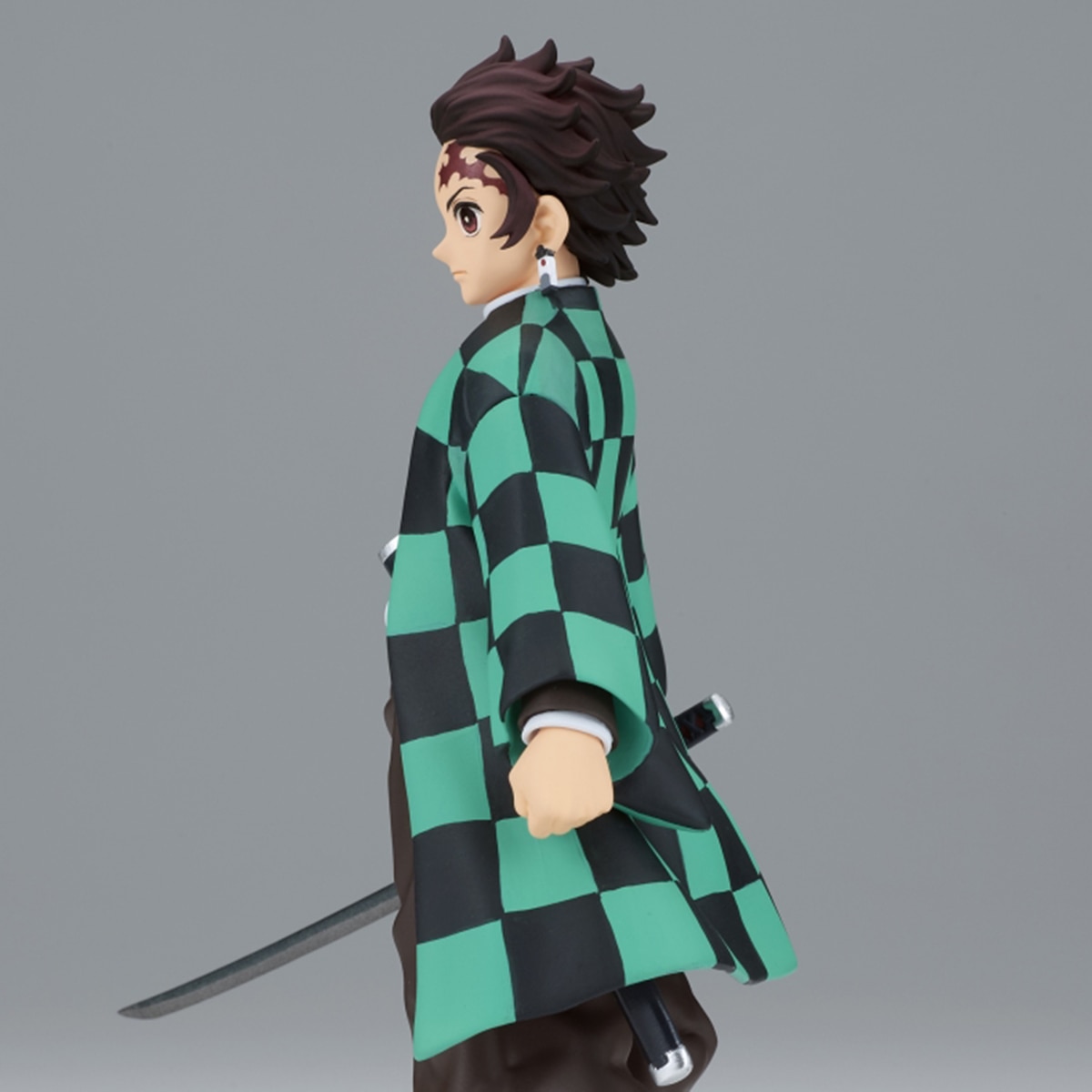 Figura 15 Cm Tanjiro Kamado. Demon Slayer Kimetsu No Yaiba 3