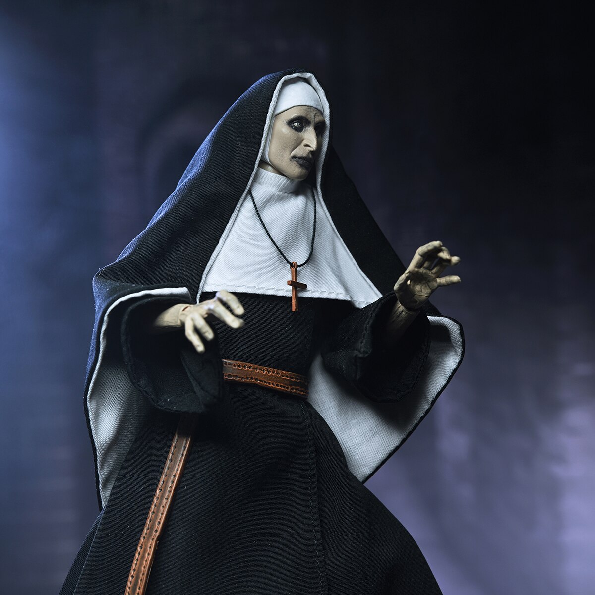 Figura 18 cm Valak La Monj Universo Expediente Warren Neca 5
