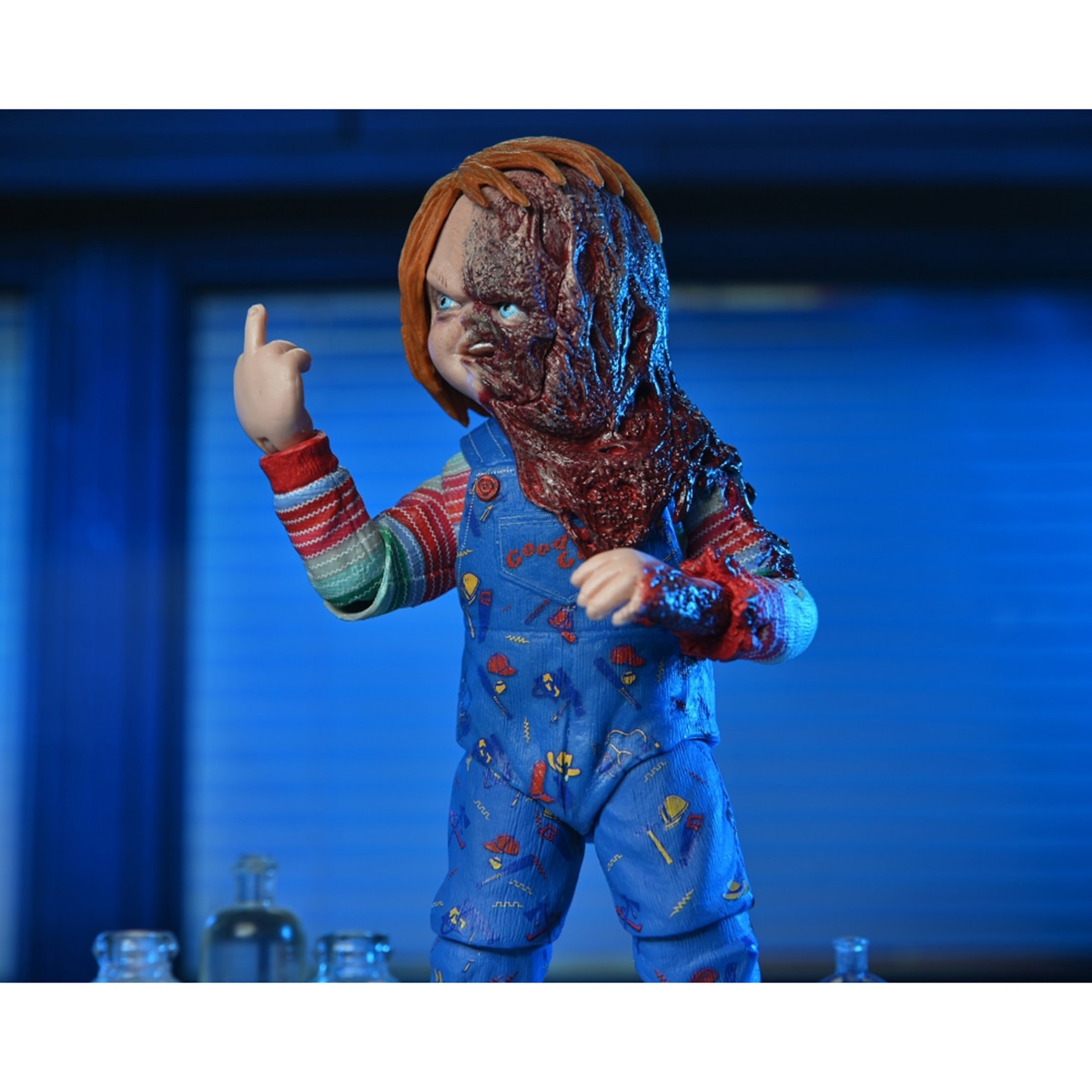 Figura 10 cm Chucke Serie TV Neca 3