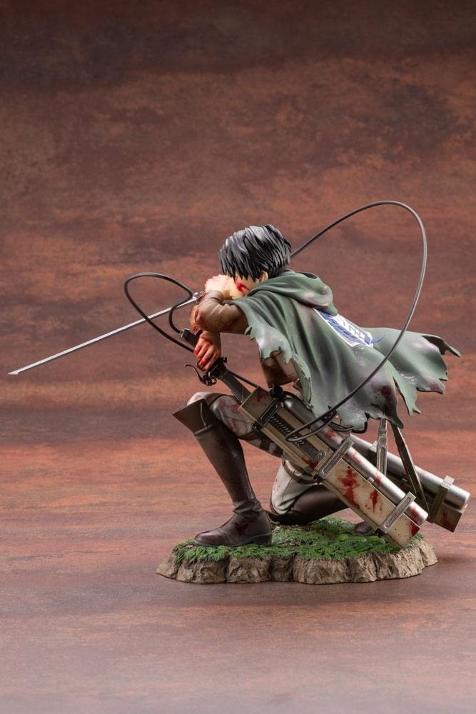 Figura Ataque A Los Titanes Capitán Levi 4