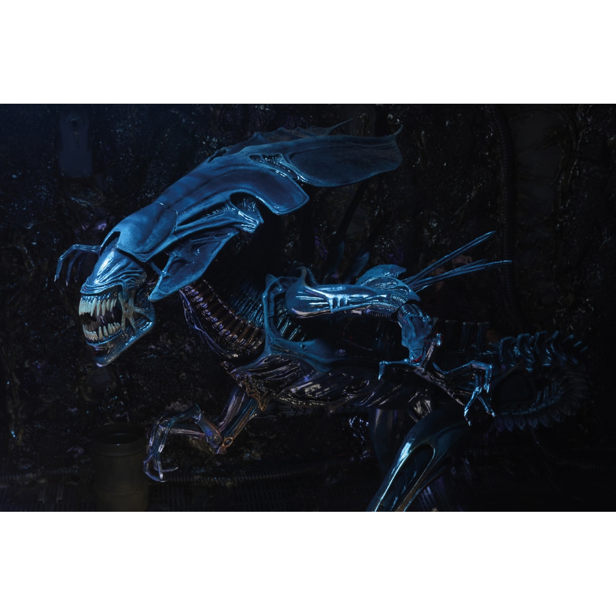 Figura 38 cm Reina Alien Neca 7