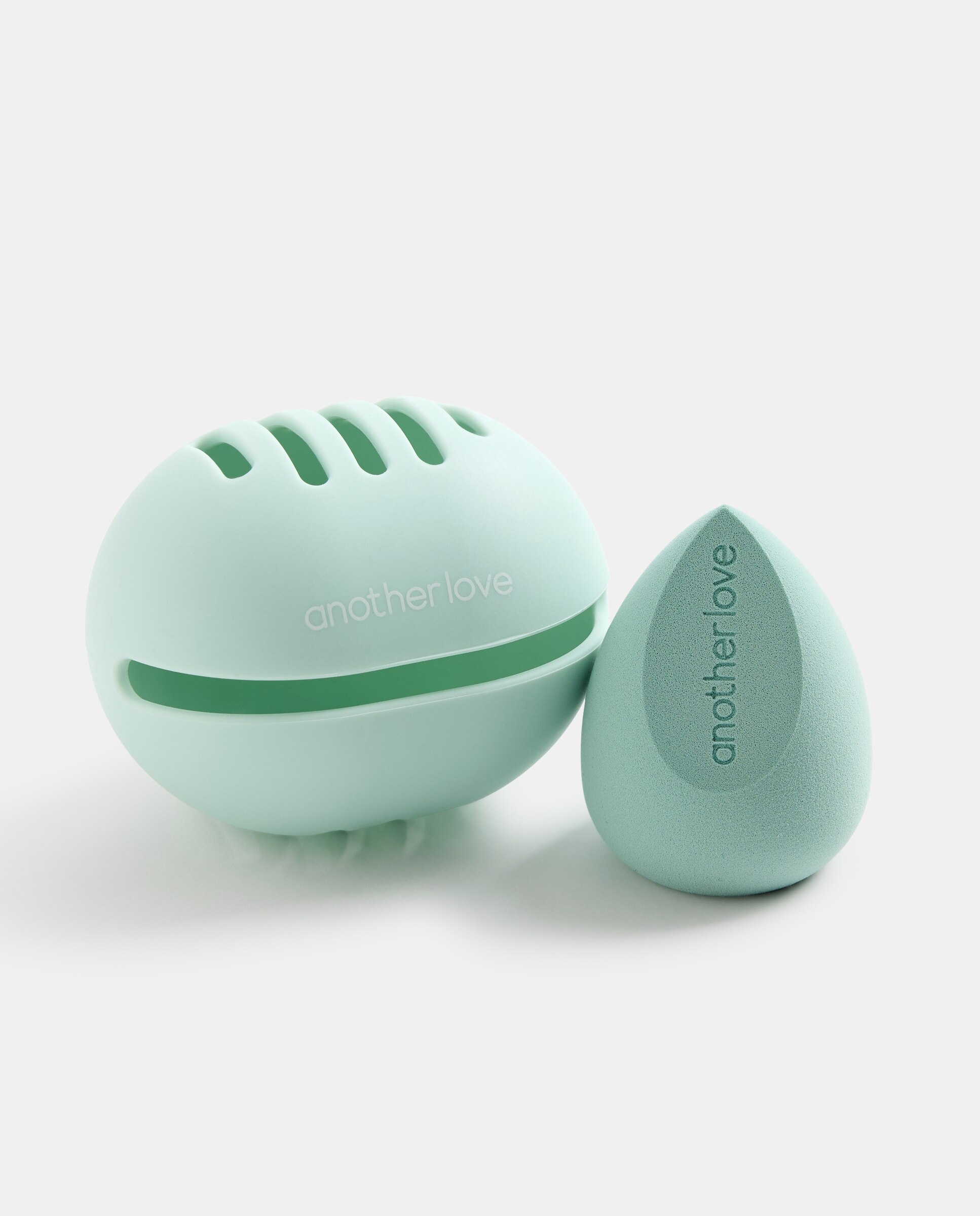 Imagen 2 de Esponja de Maquillaje con Estuche Another Love - Menta Menta