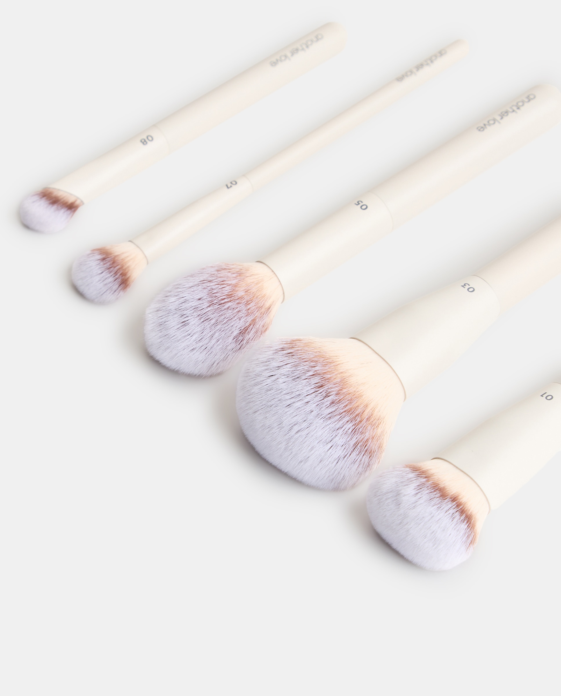 Imagen 2 de Set 5 Brochas de Maquillaje Rostro Another Love