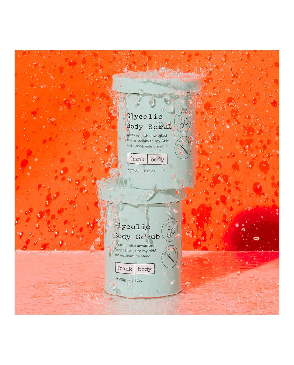 Imagen 5 de Crema Hidratante Corporal Esculpetante Perky 220 g Frank Body - 220 g