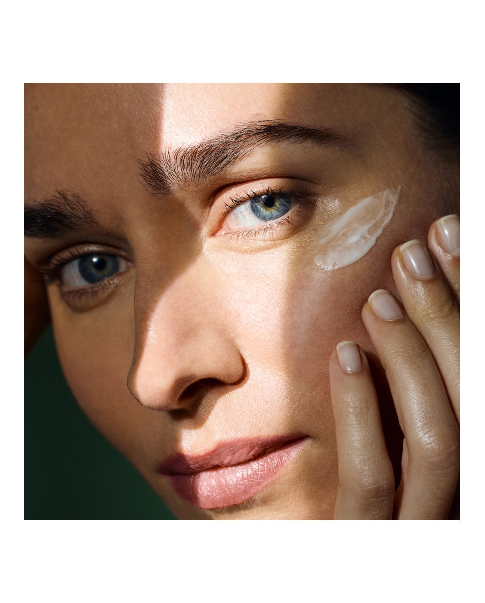 Imagen 3 de Contorno De Ojos Power Eye Cream Bioeffect - 15 ml