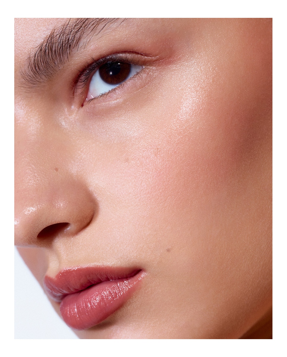 Imagen 3 de Bálsamo Hidratante para nutrir labios y mejillas 8g Rowse - Balm
Woodrose Blus Balm
Woodrose Blus