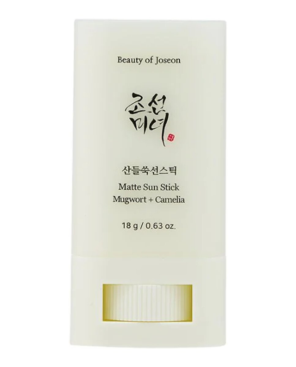 Imagen 1 de Protección solar en stick mate Mugwort + Camilia 18 g Beauty of Joseon