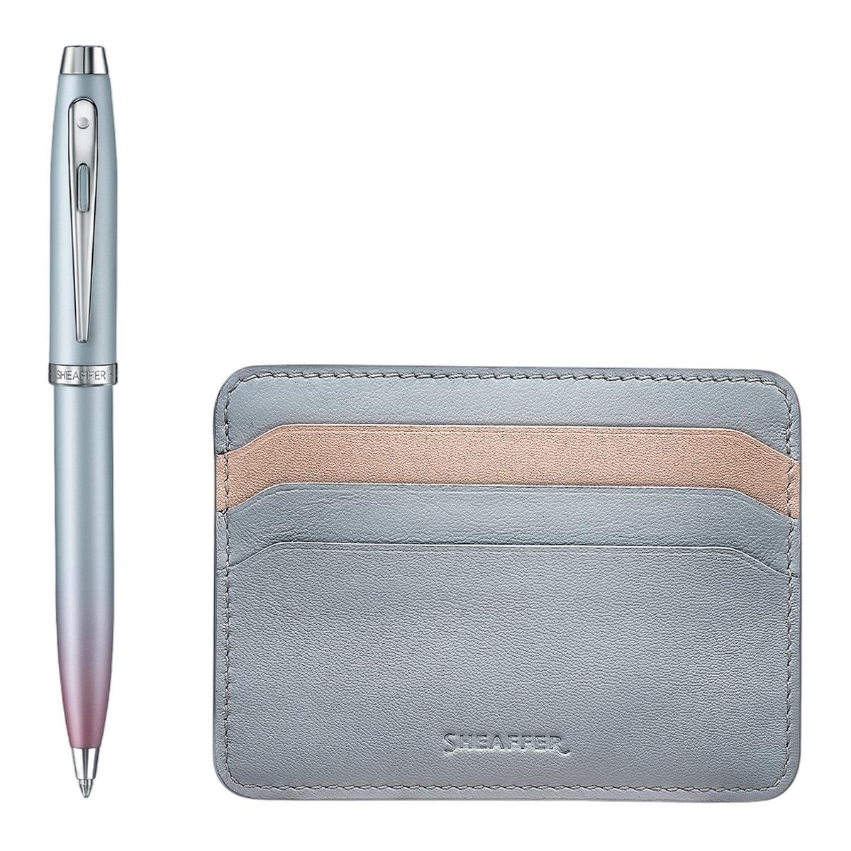 Juego para regalo de bolígrafo nácar degradado con detalles cromados y tarjetero de piel azul pastel de la colección Expressions · 100 de Sheaffer Nácar-2