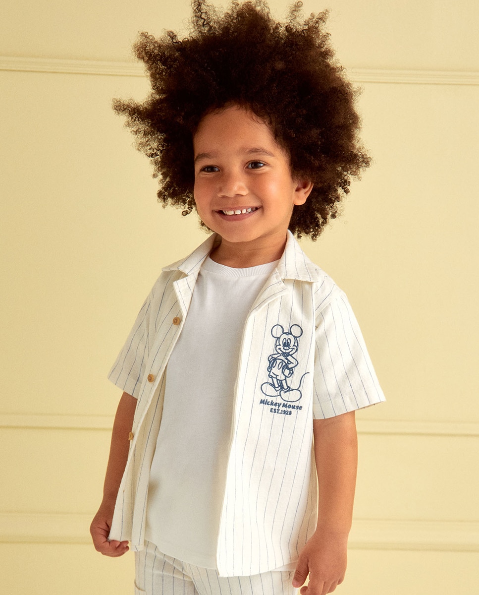 Imagem 0 de Camisa às Riscas com Bordado