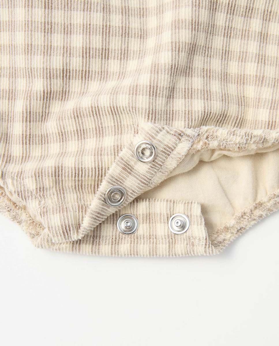 Babygrow com Jardineiras em Bombazina Fina com Vichy Bege-3