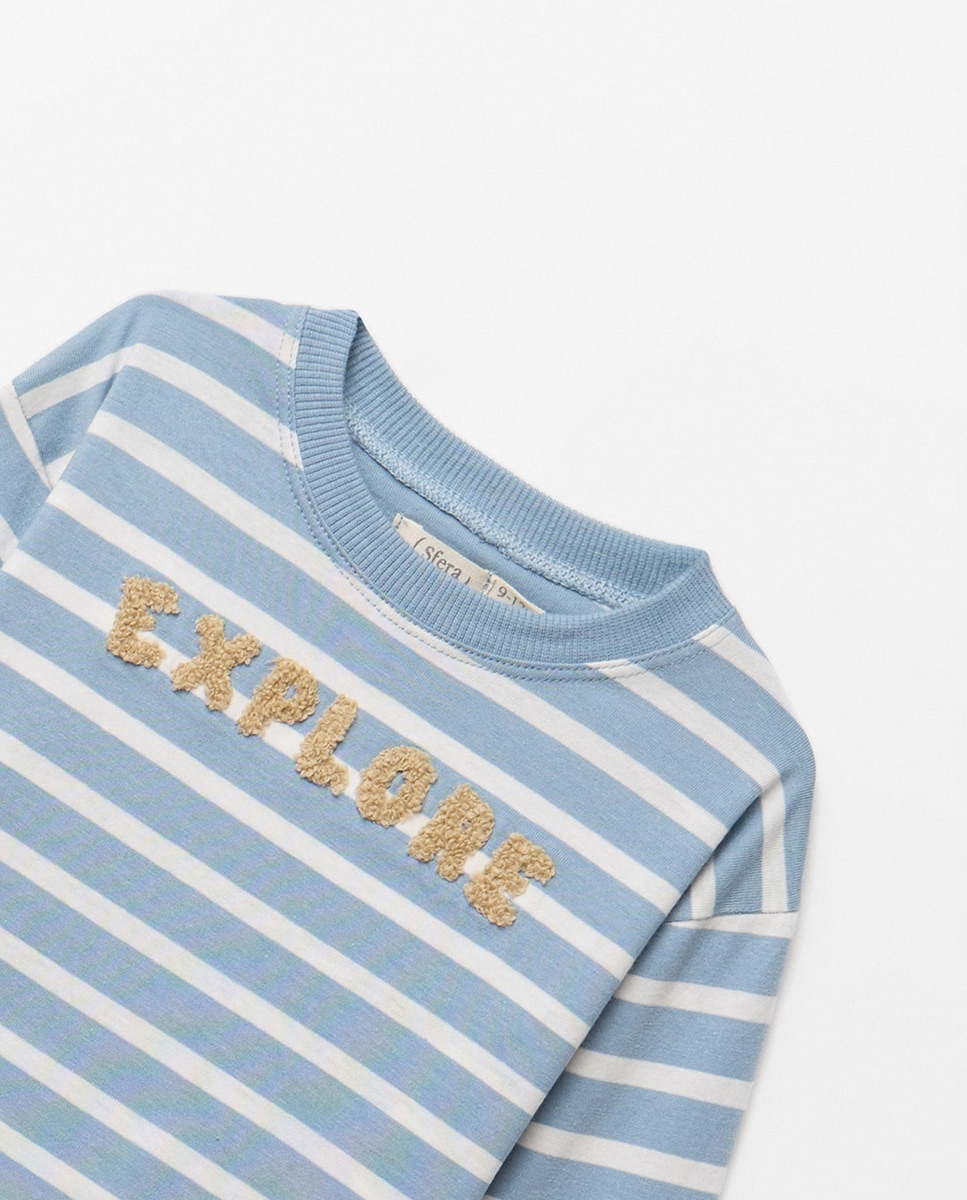 T-shirt às Riscas com Emblema Azul-claro-2