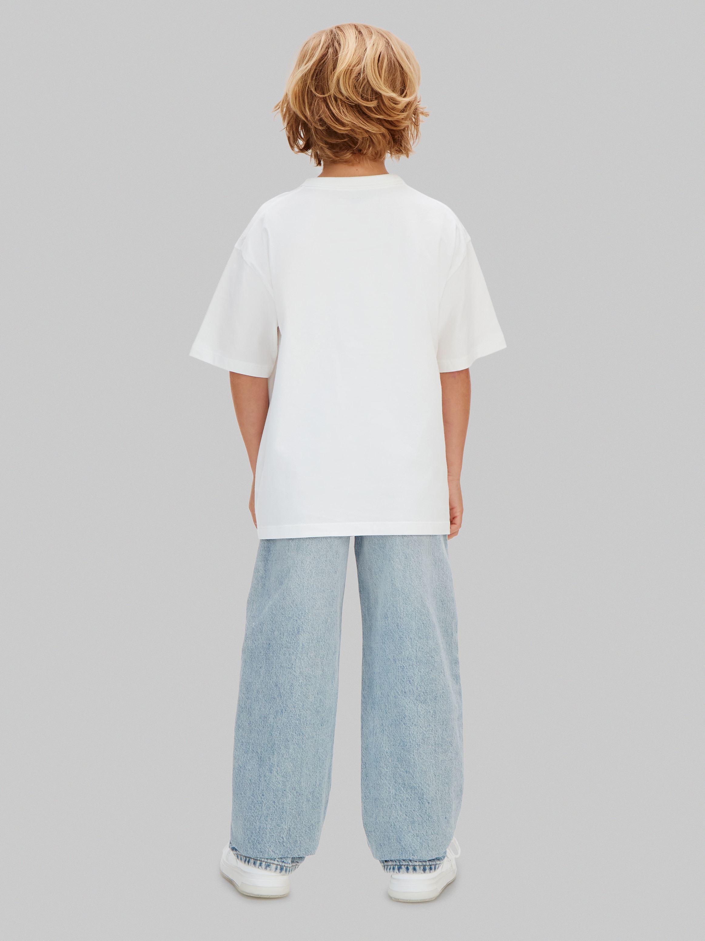 T-shirt com Logótipo Quadrado Calvin Klein Cinzento-2