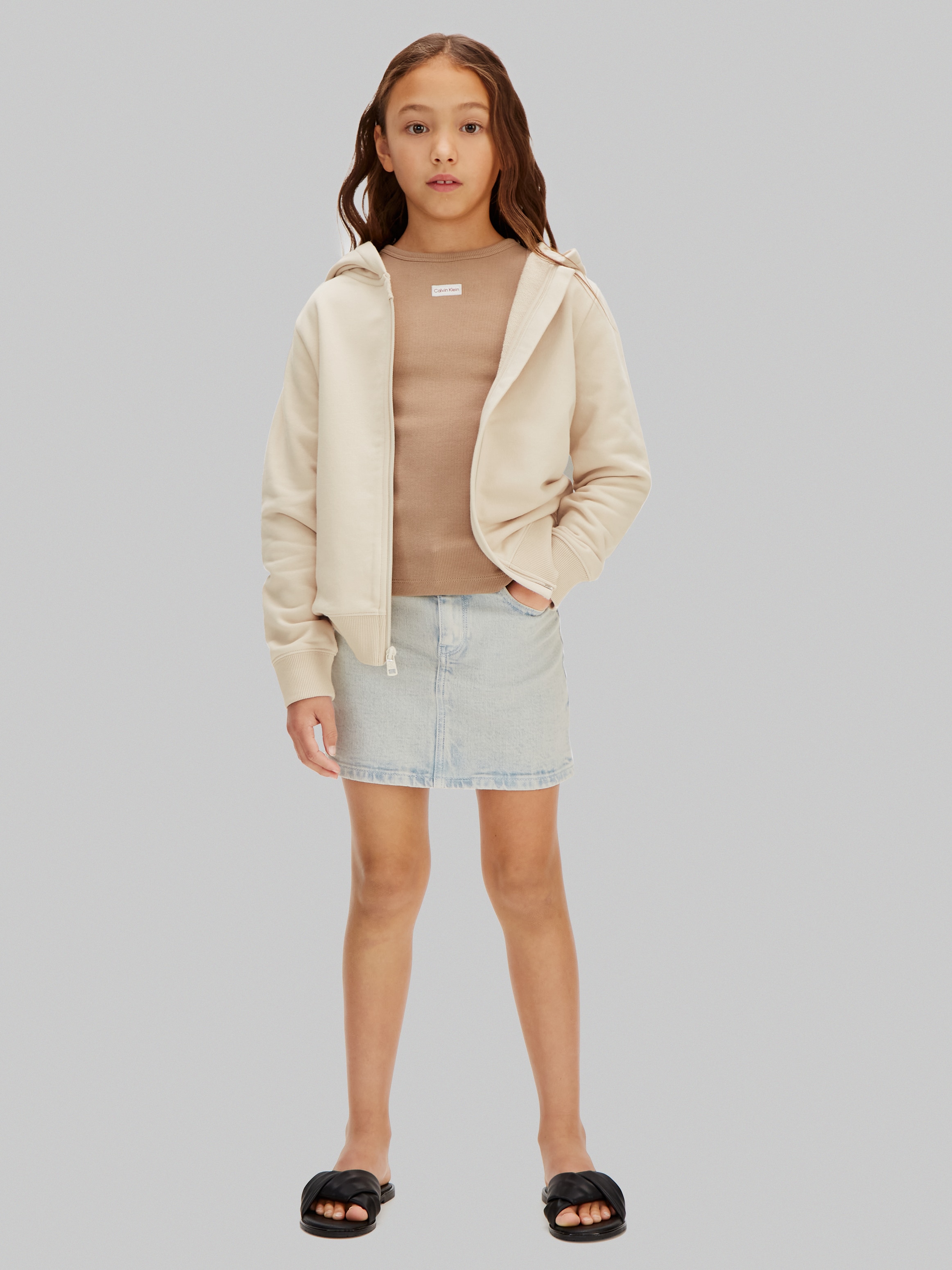 Sweatshirt Unissexo com Fecho de Correr Calvin Klein Cinzento-2