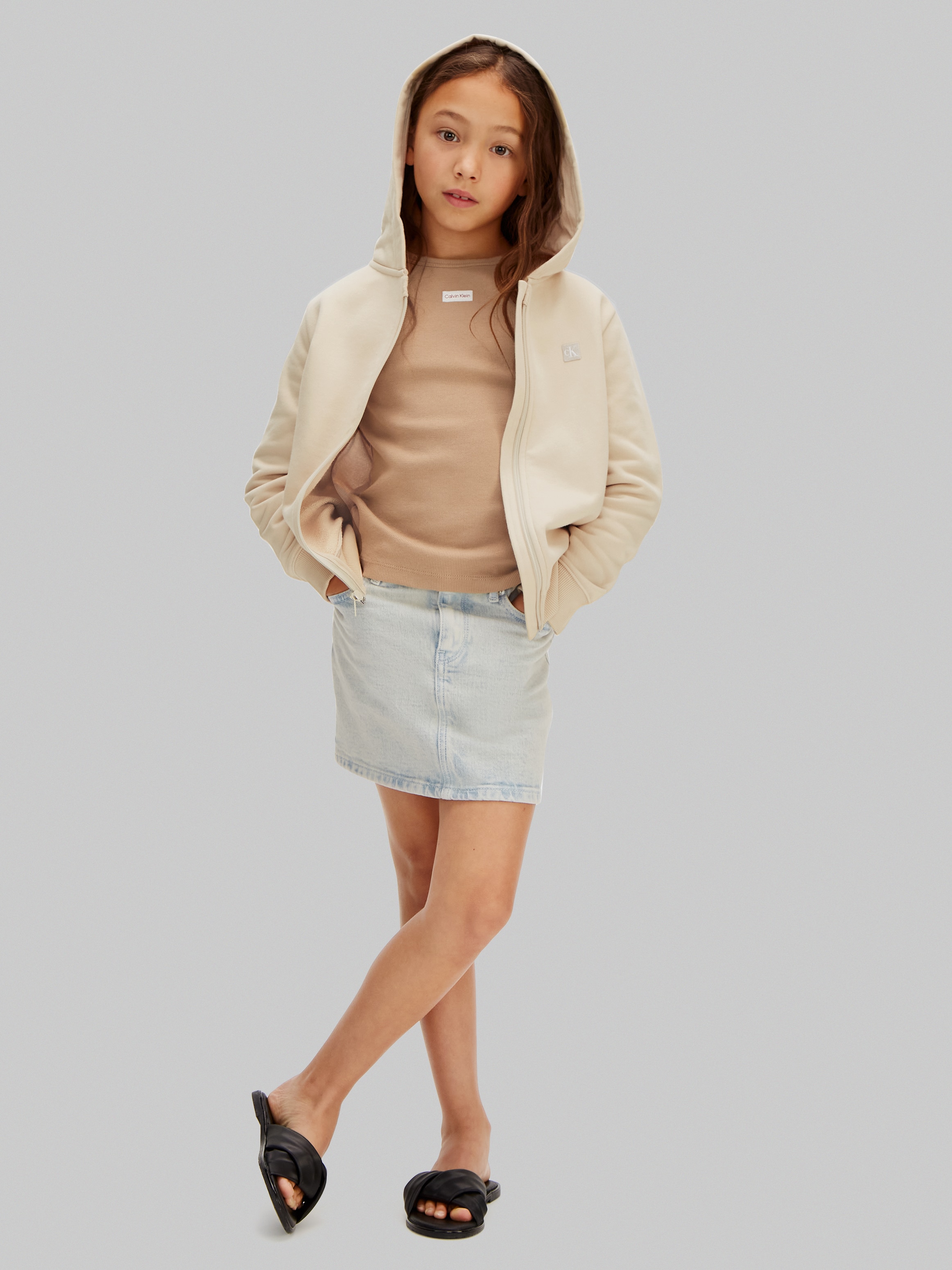 Sweatshirt Unissexo com Fecho de Correr Calvin Klein Cinzento-4
