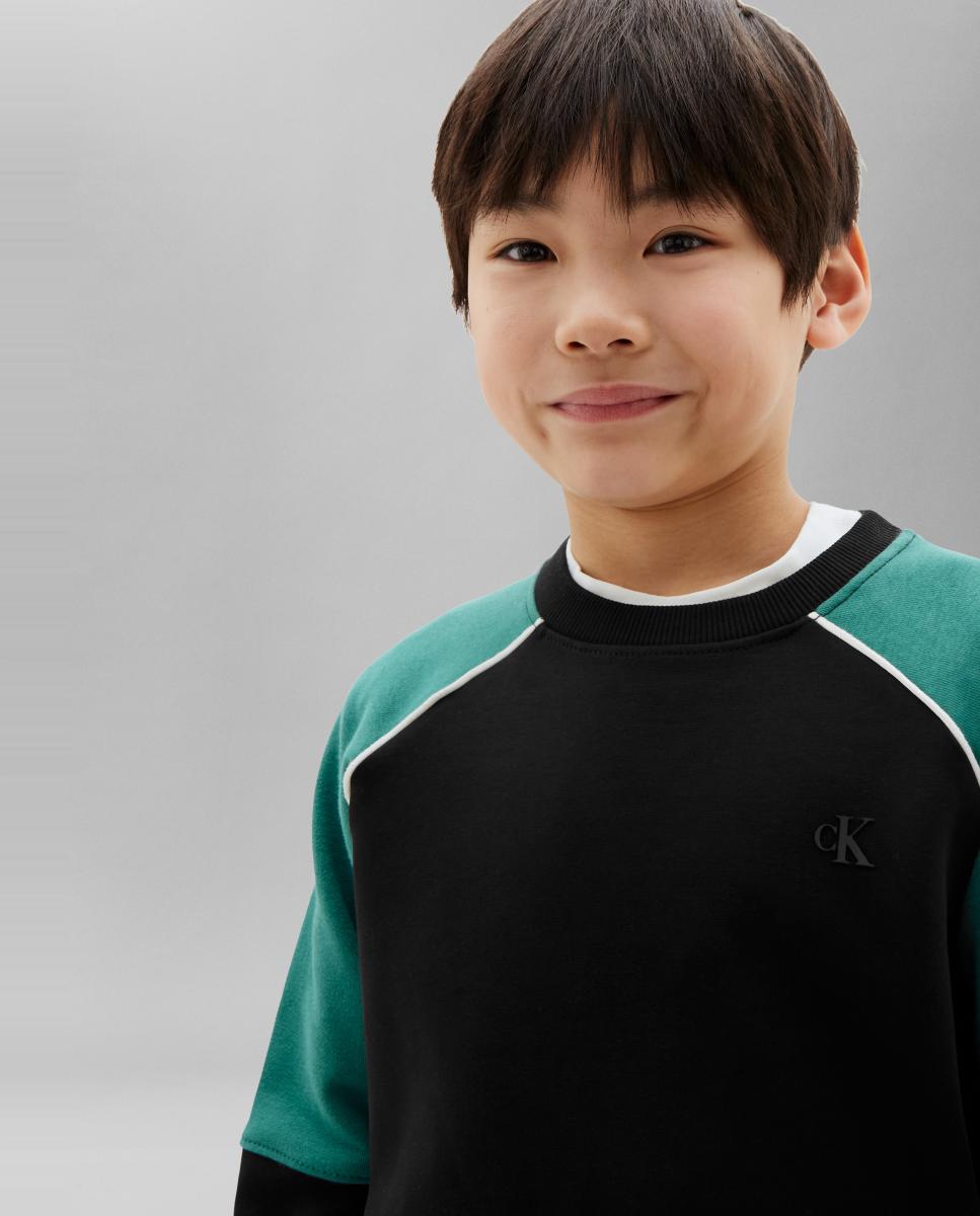 Sweatshirt com Contraste Preto-3