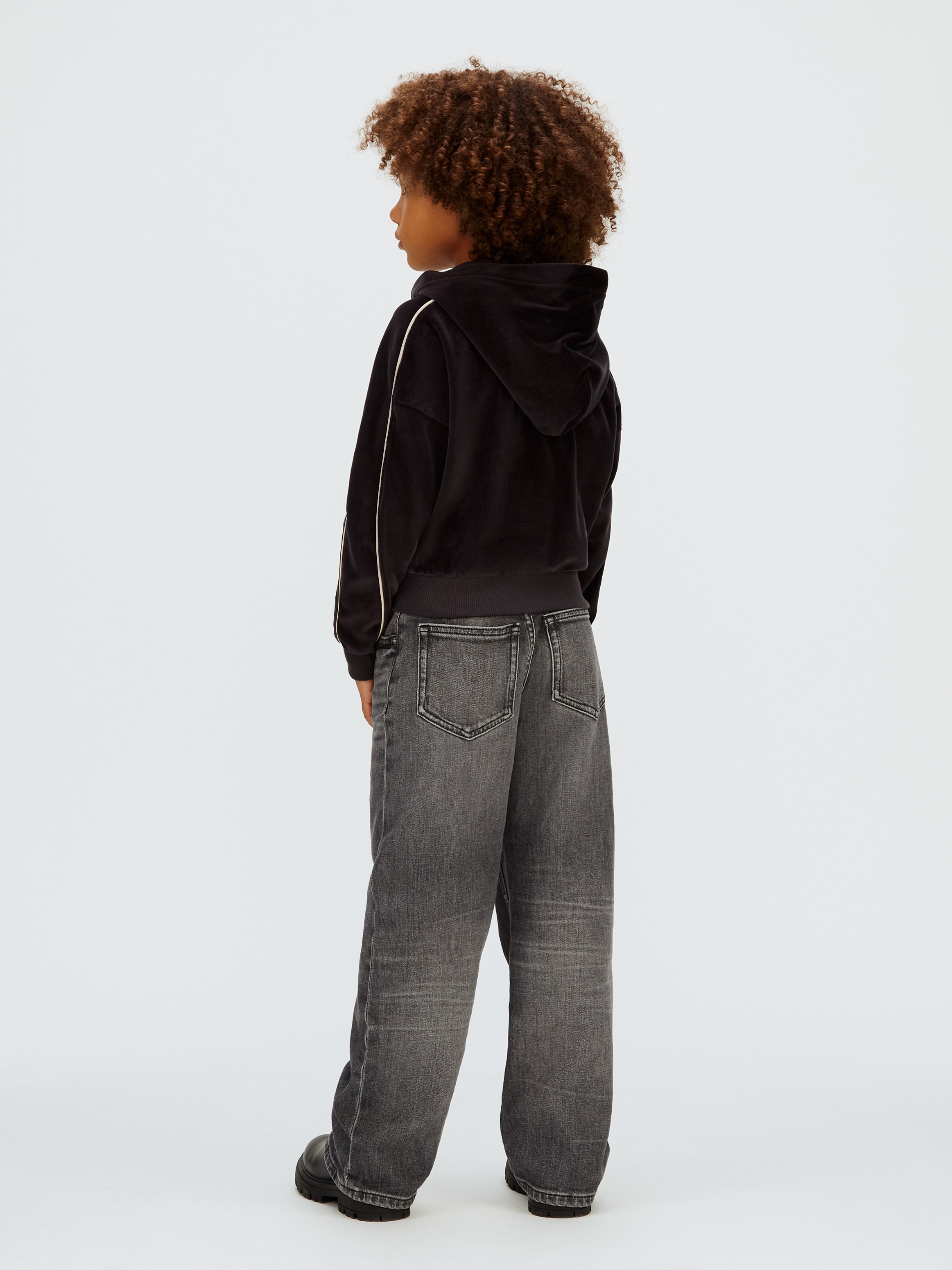 Sweatshirt em Veludo Calvin Klein Preto-2