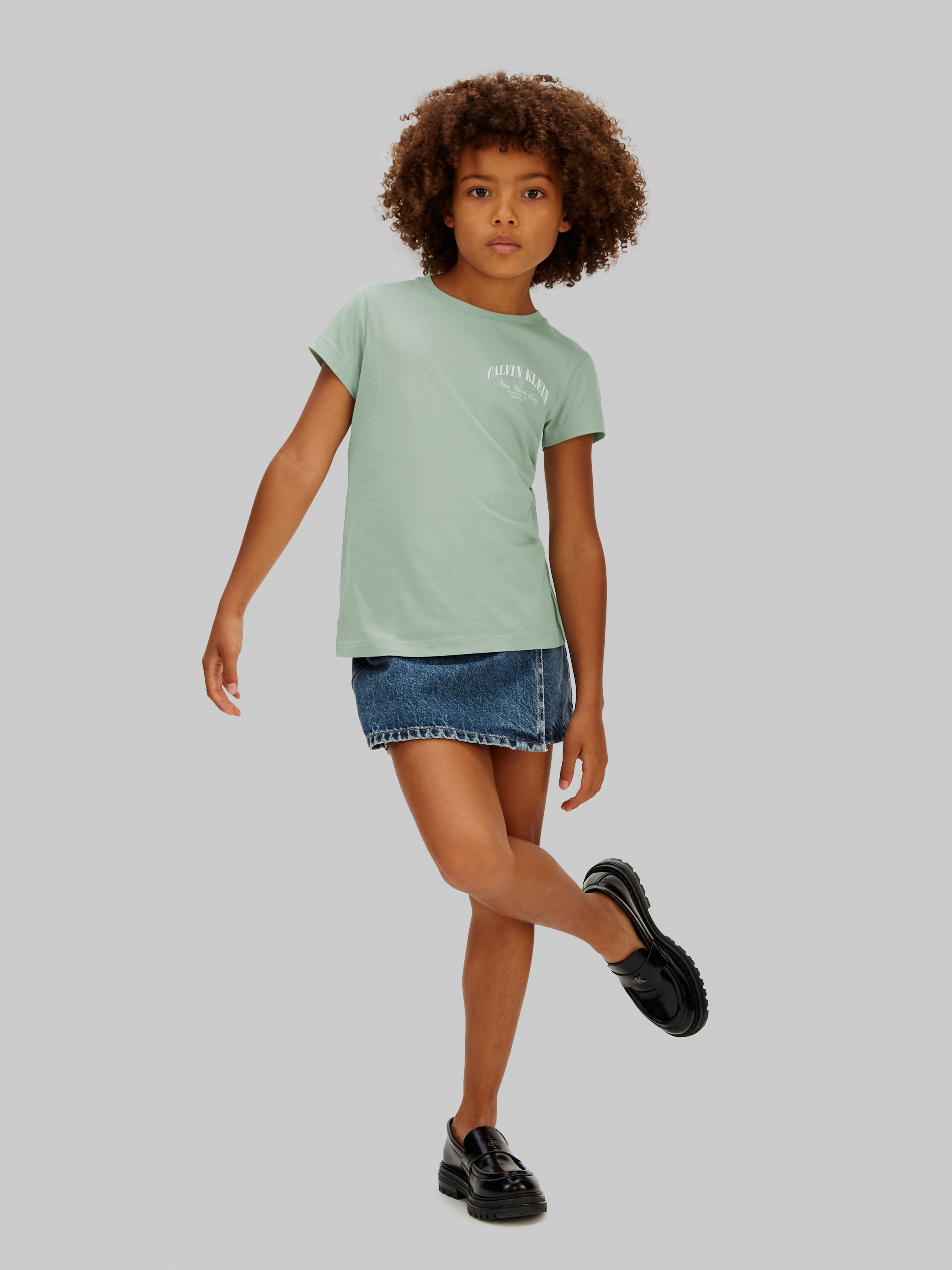 T-shirt Slim Fit com Logótipo Calvin Klein Verde-4