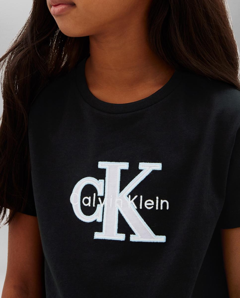 T-shirt com Ilustração Preto-3