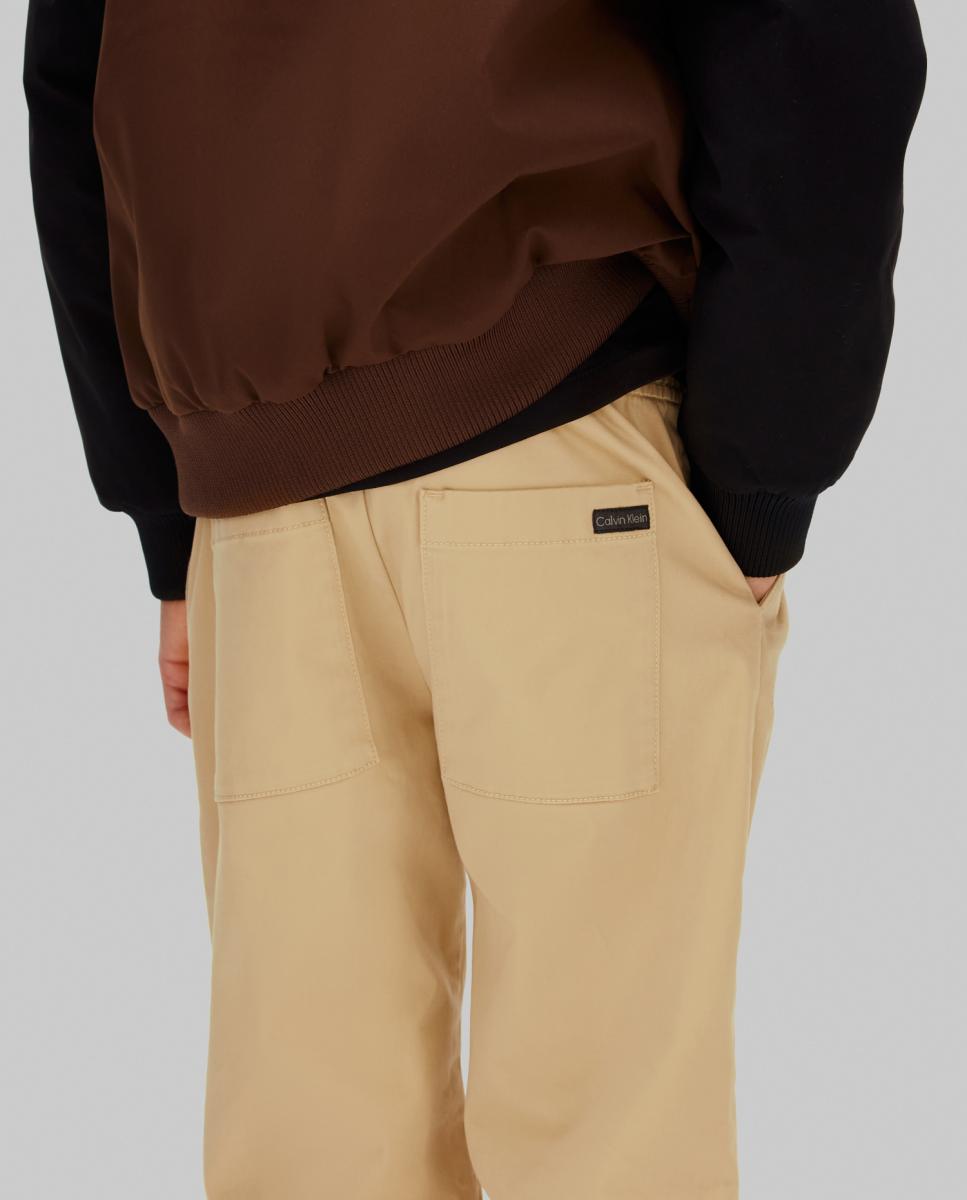 Calças Regular Fit Calvin Klein Castanho-5