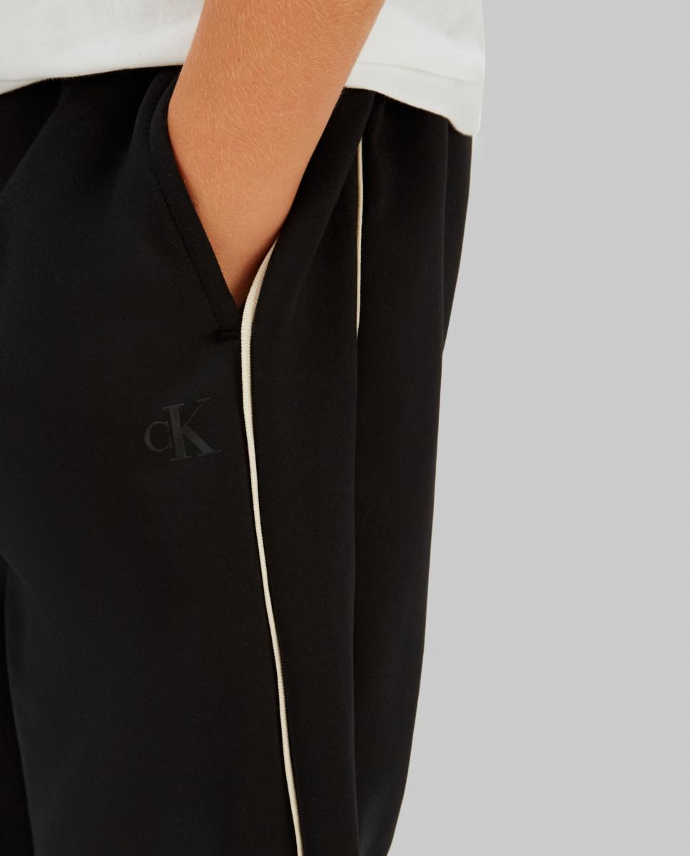 Joggers com Fitas Laterais Calvin Klein Preto-5