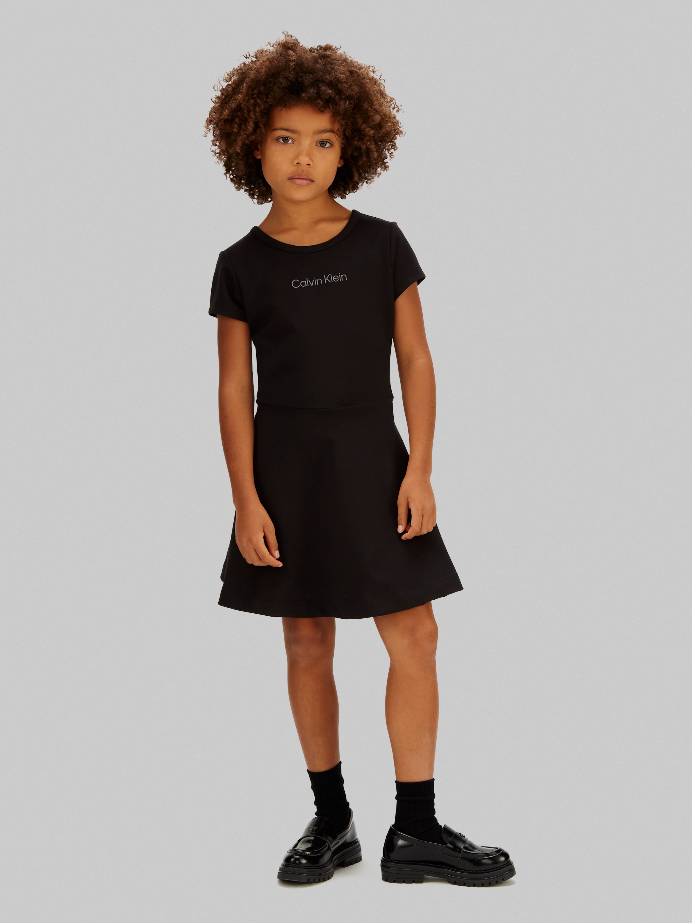 Imagem 0 de Vestido Cintado com Manga Curta