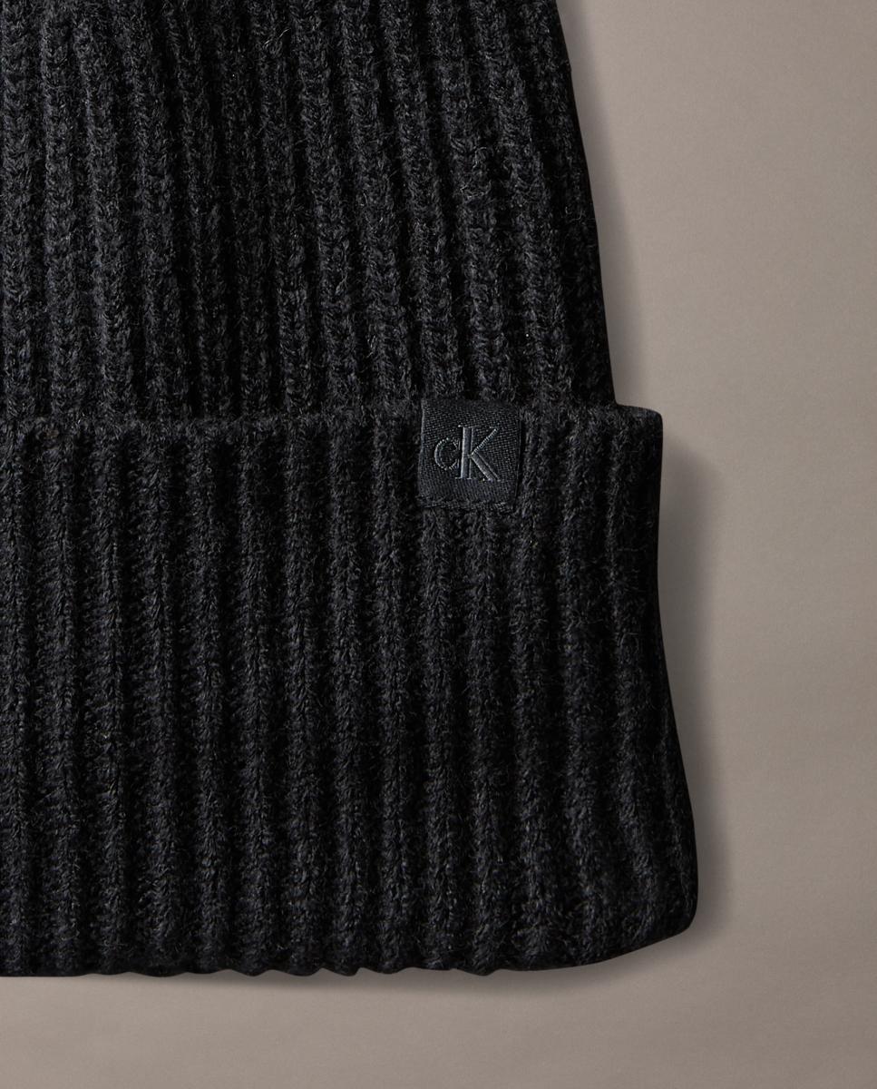 Gorro Unissexo Canelado com Logótipo Preto-2